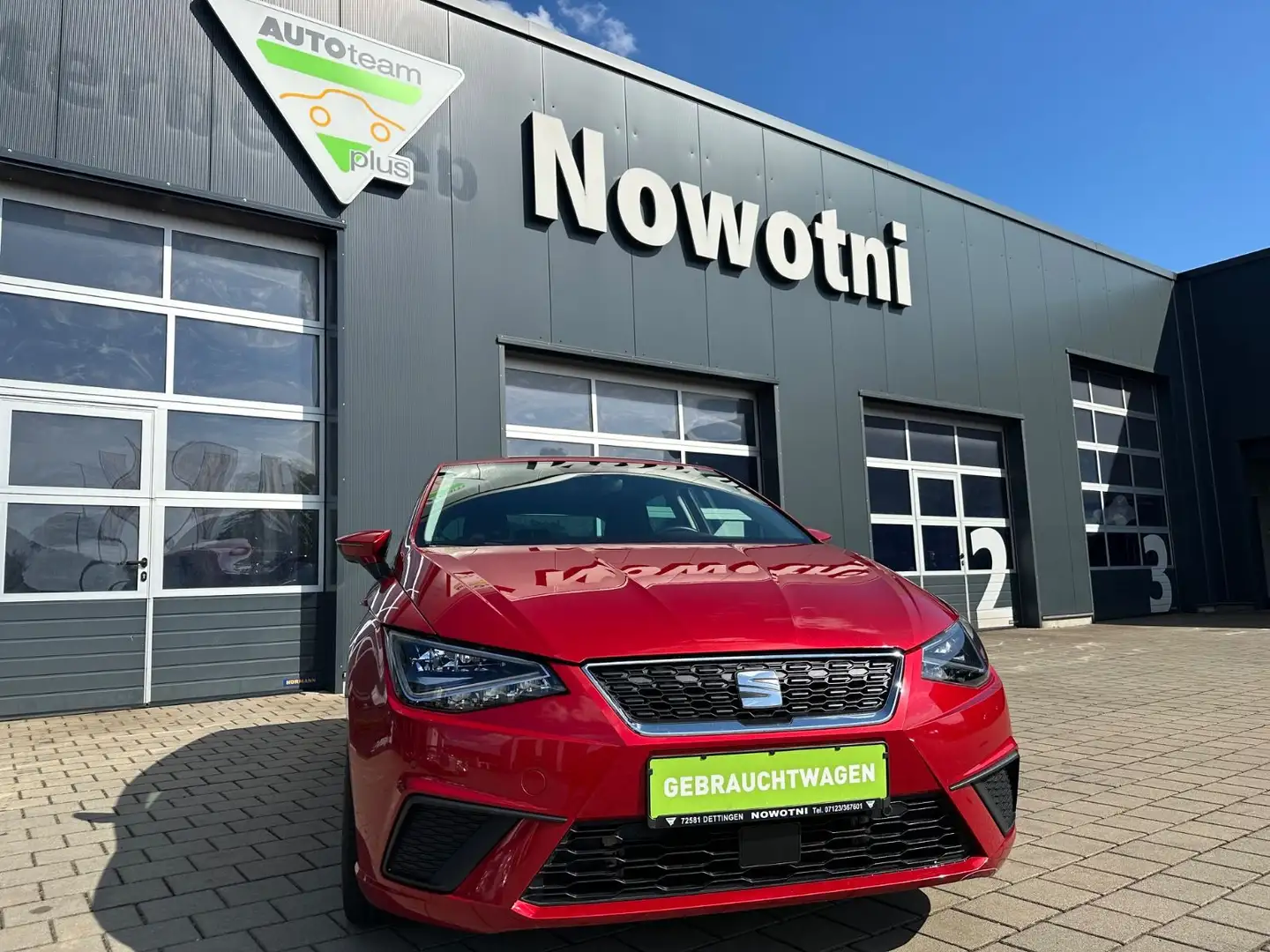 SEAT Ibiza Style Rouge - 1