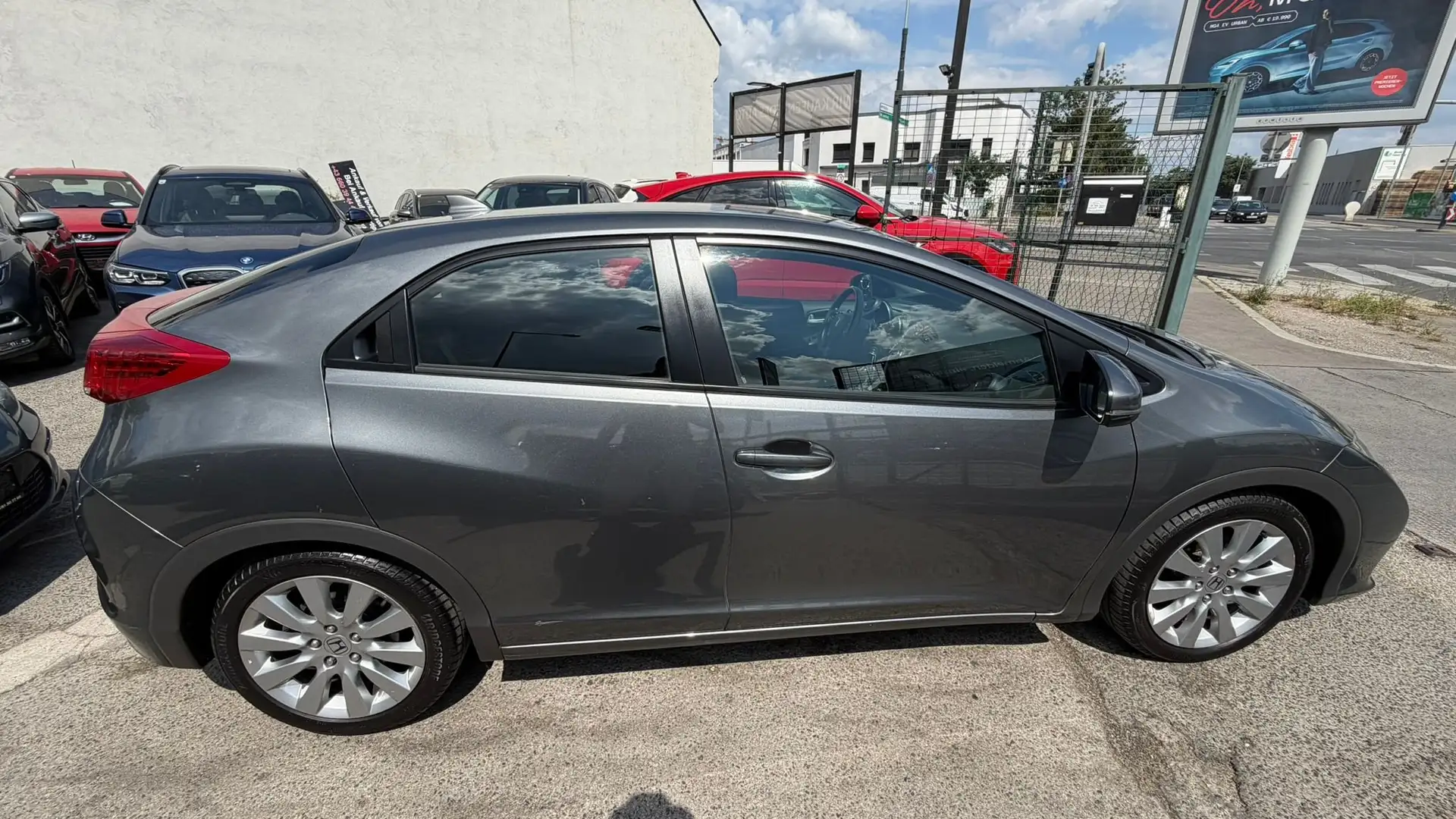 Honda Civic 1,8-VTEC Sport 141PS Kamera Tempomat 2ZonenKlima Grau - 2