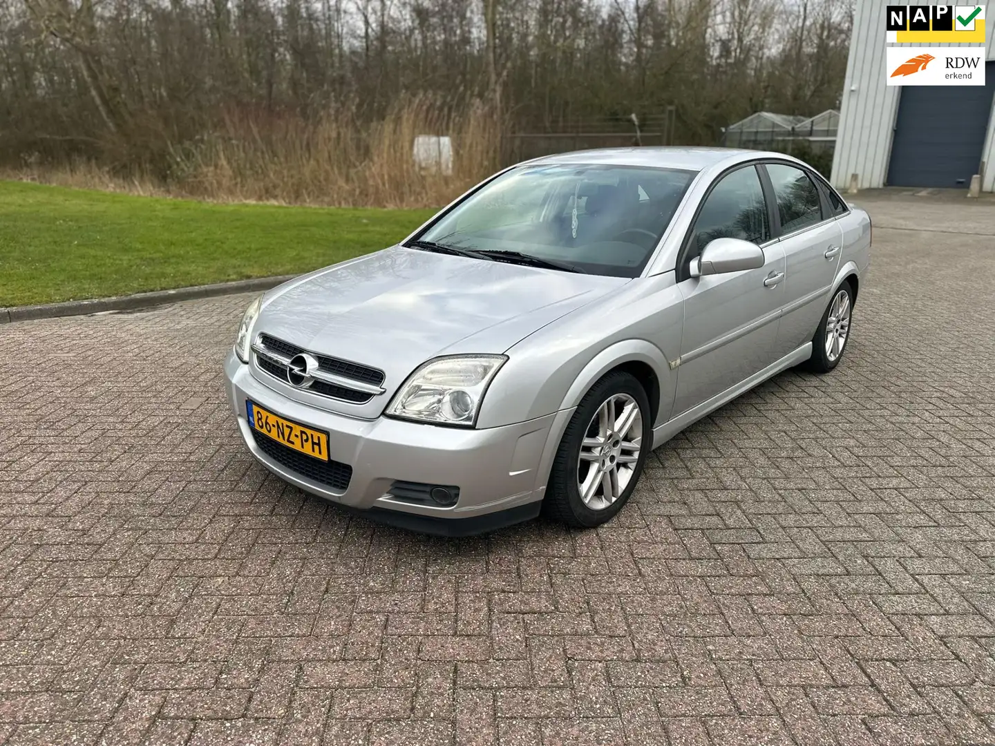 Opel Vectra GTS 1.8-16V Elegance/APK TOT 16-09-2025 Gris - 1