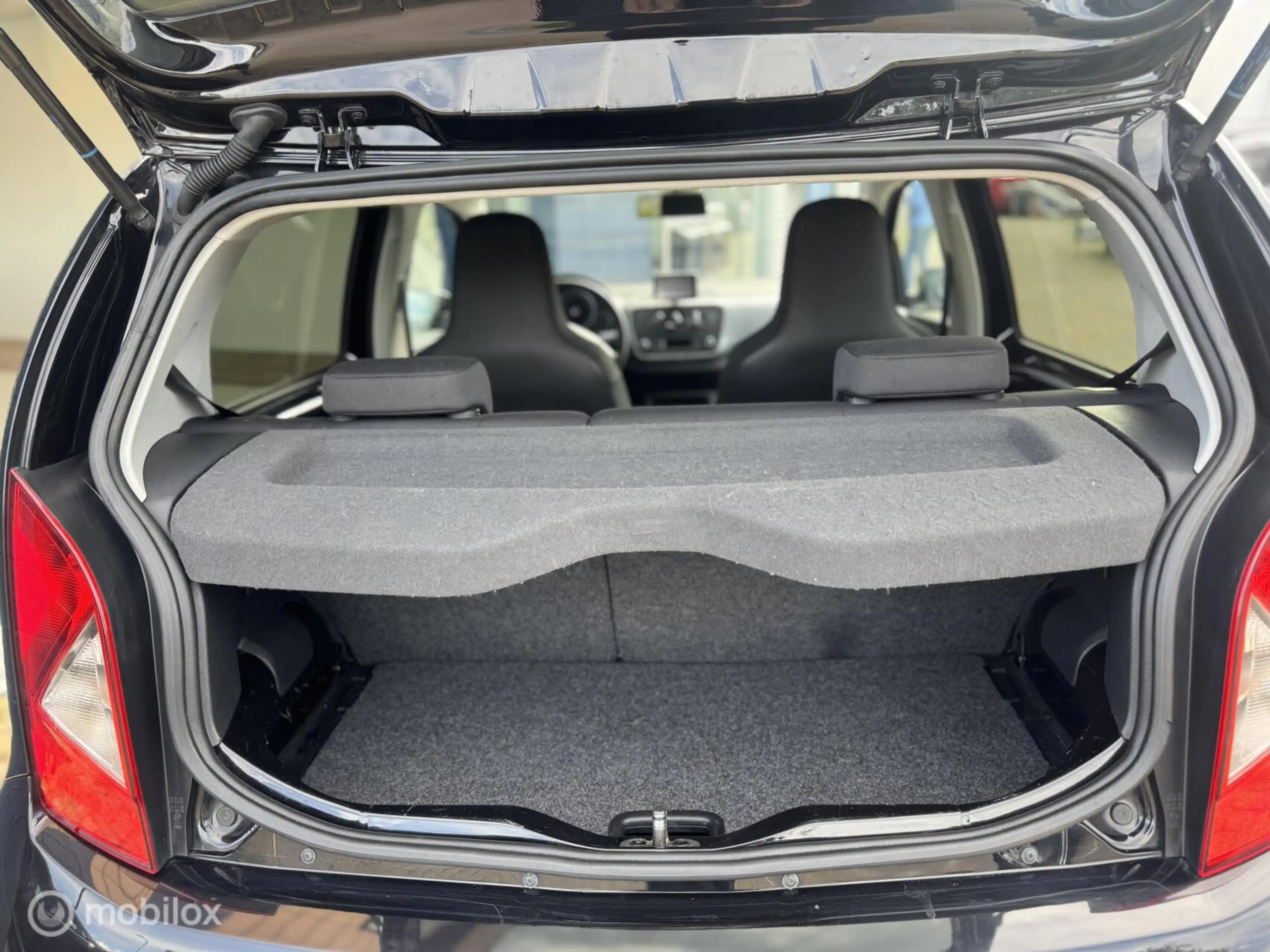 SEAT Mii 1.0 Sport Dynamic | Nav.| NAP| Regensens.| Lage km — photo 12