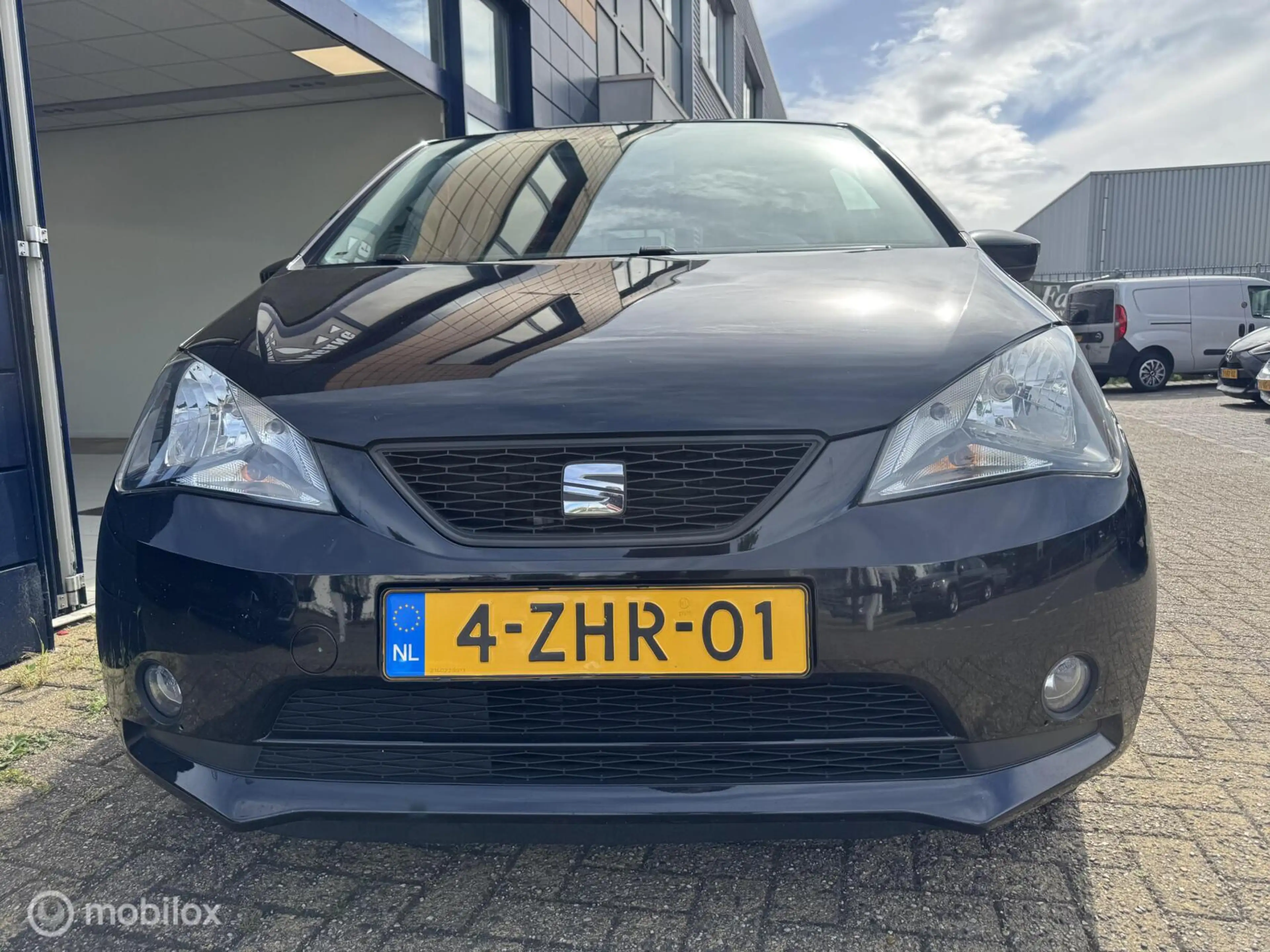 SEAT Mii 1.0 Sport Dynamic | Nav.| NAP| Regensens.| Lage km — photo 5