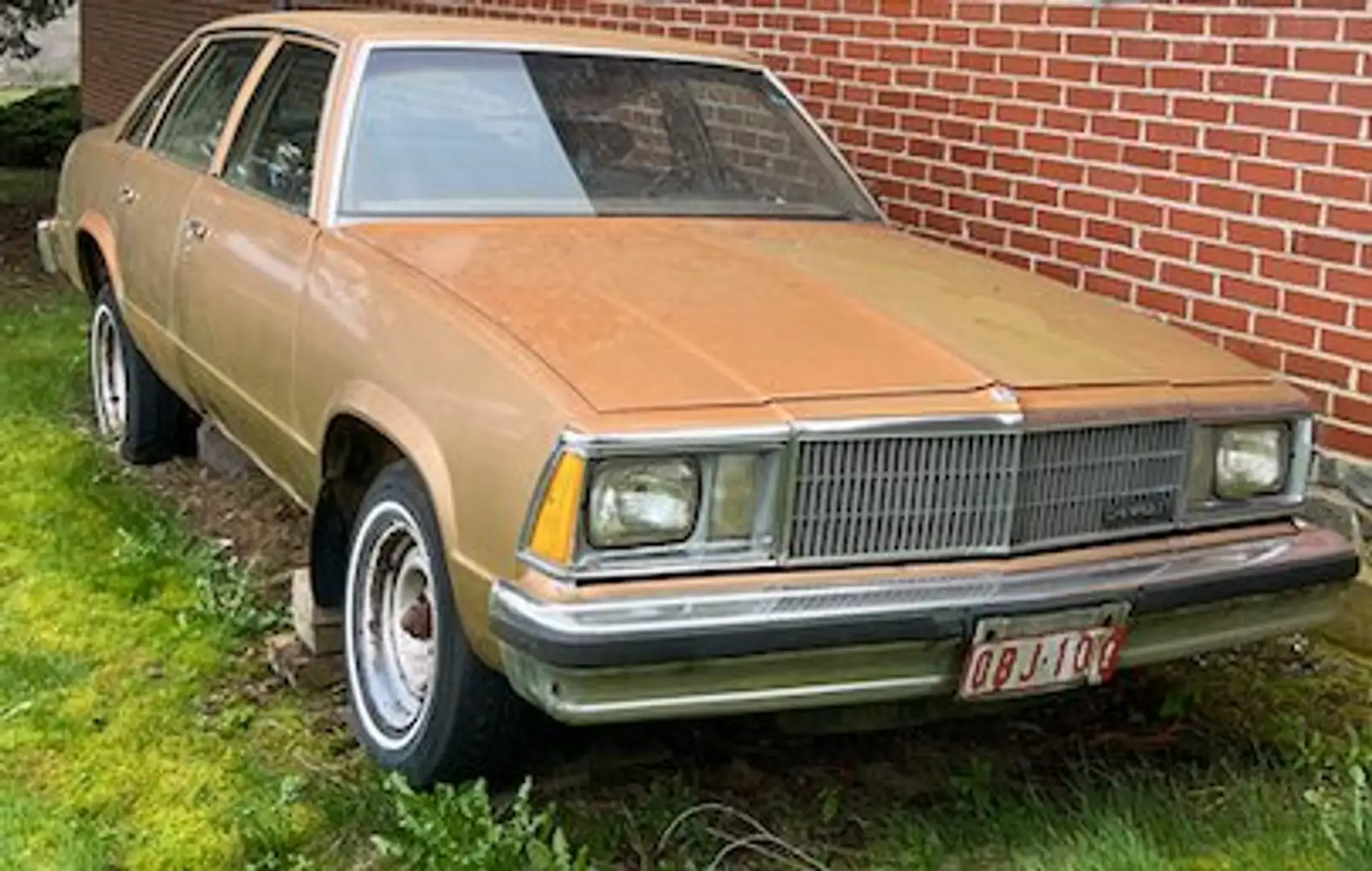 Chevrolet Malibu Beige - 2