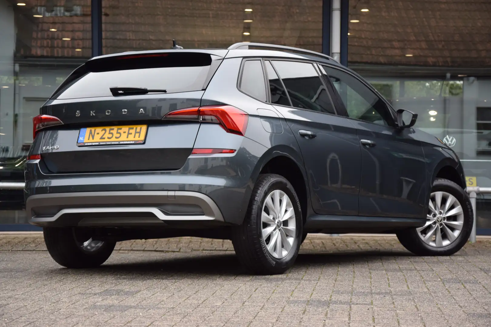 Skoda Kamiq 1.0 TSI Sport Business | Org. NL | BOVAG Garantie Grijs - 2