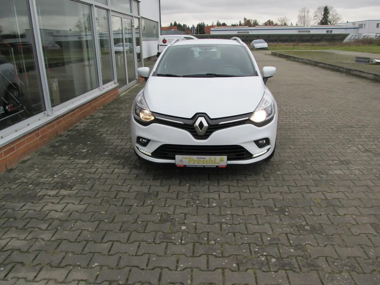Renault Clio Grandtour (Energy) TCe 90 Start, Klimaanlage,Navi Weiß - 2