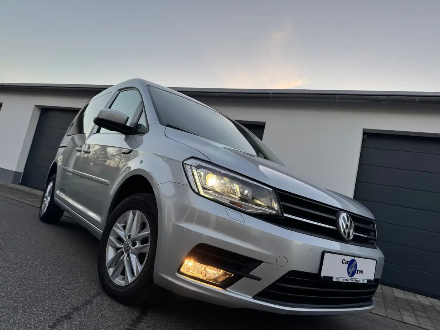 Volkswagen Caddy XTRA *Bi-Xenon/Navi/ACC/DAB+/PDC/Sitzhzg.* Argent - 1