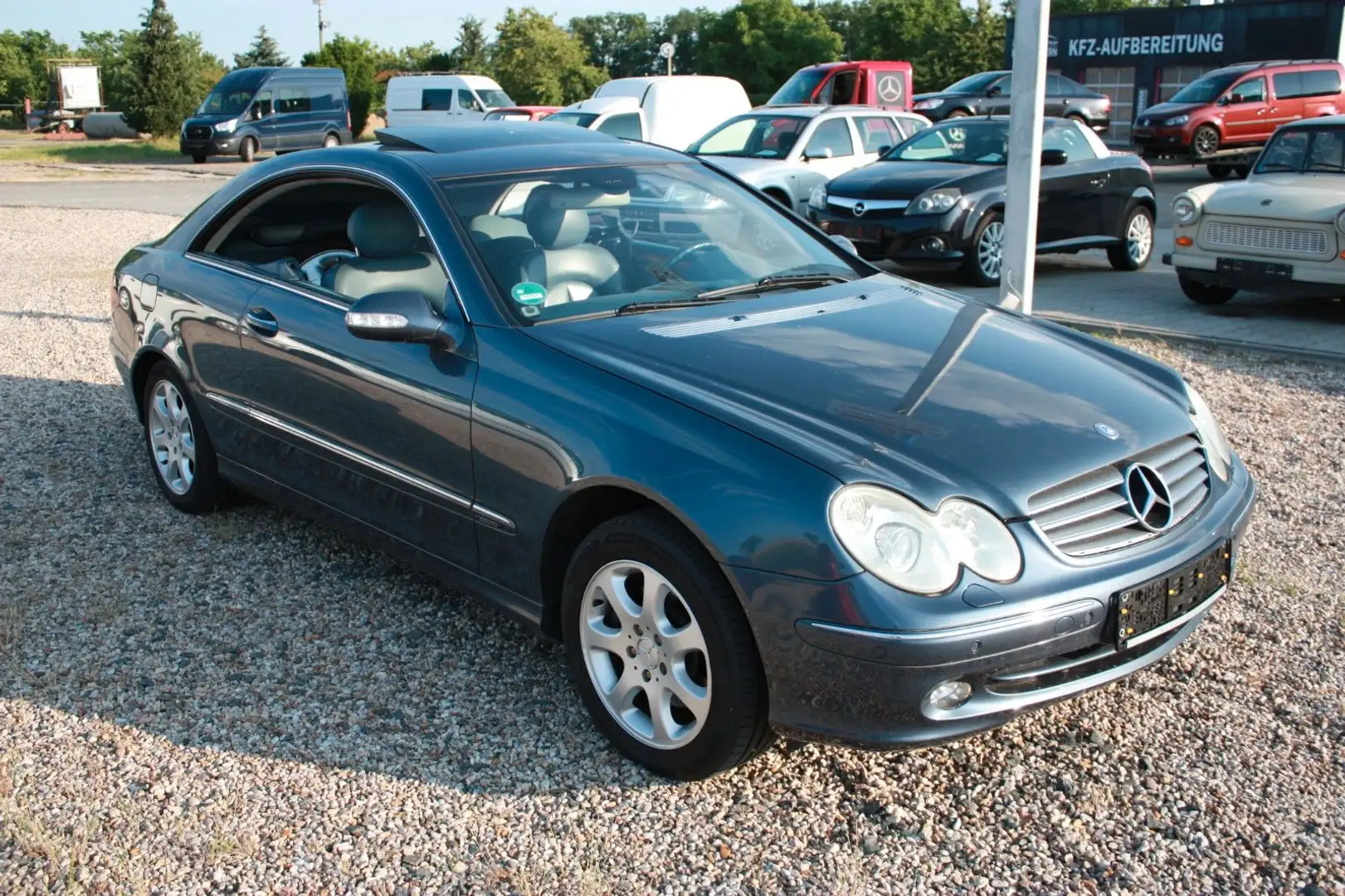 Mercedes-Benz CLK 320 V6 Navi, BiXenon HU / AU NEU Blau - 1