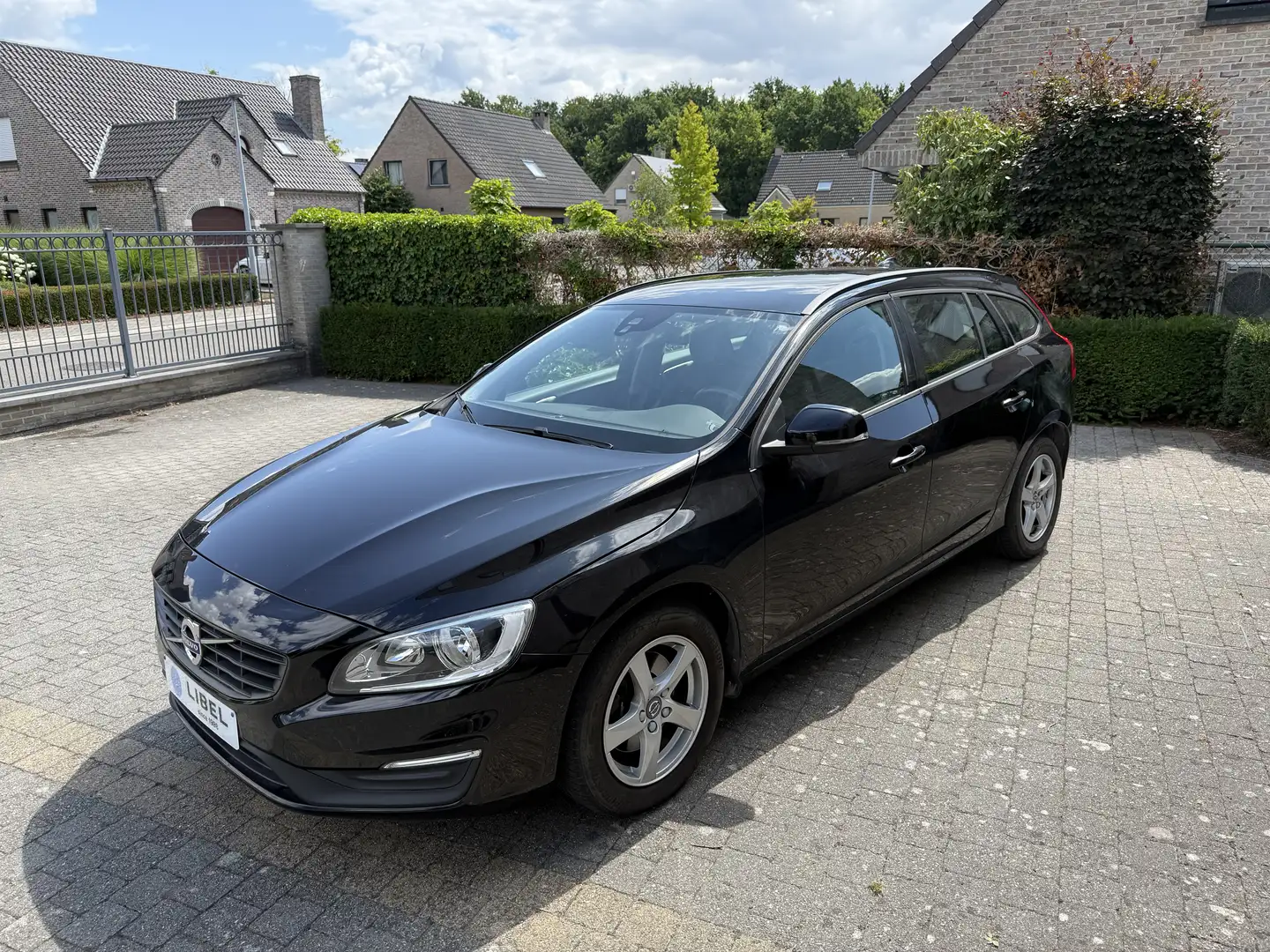 Volvo V60 ***GERESERVEERD*** - 1