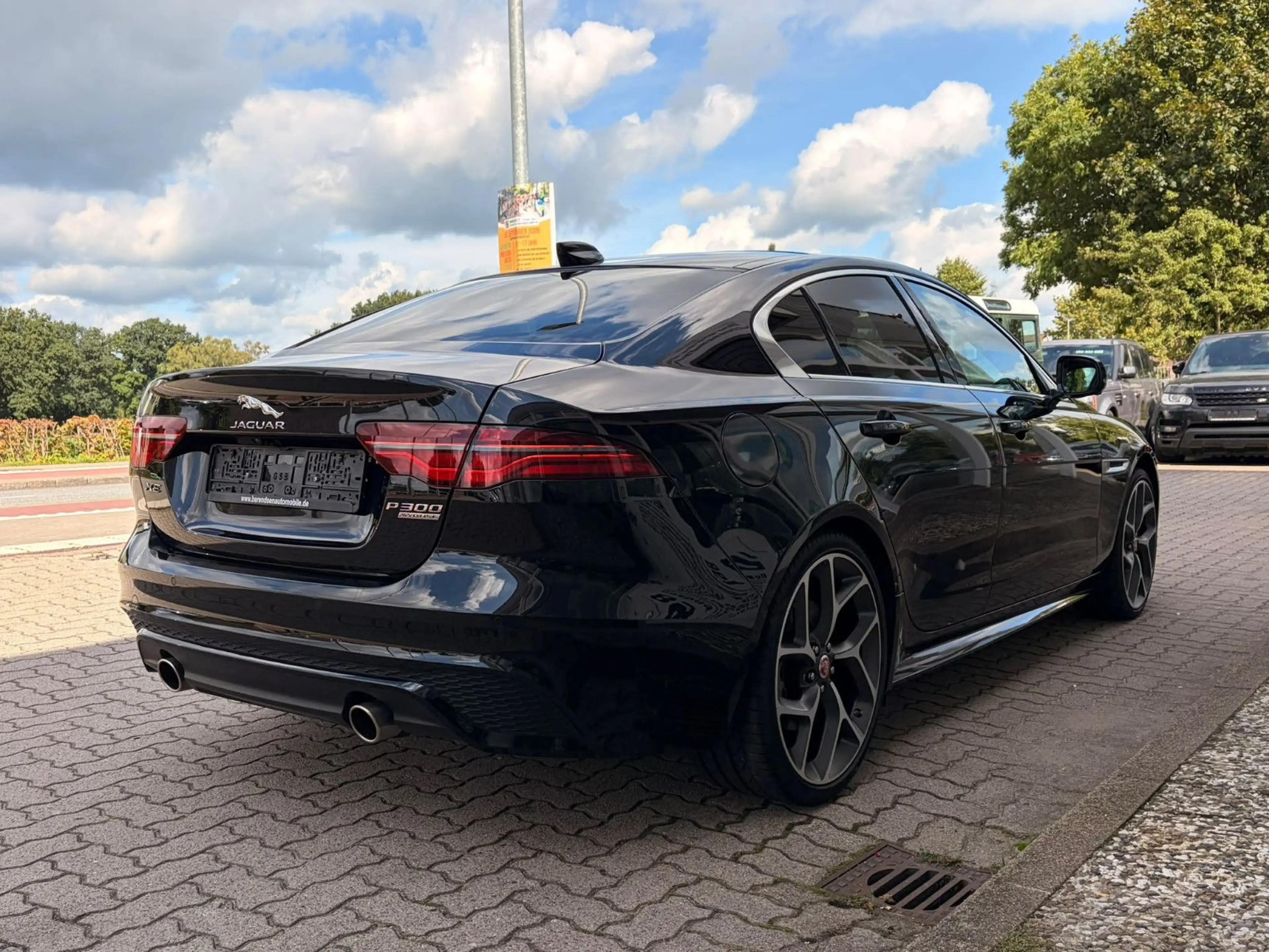Jaguar XE R-Dynamic HSE AWD — photo 5
