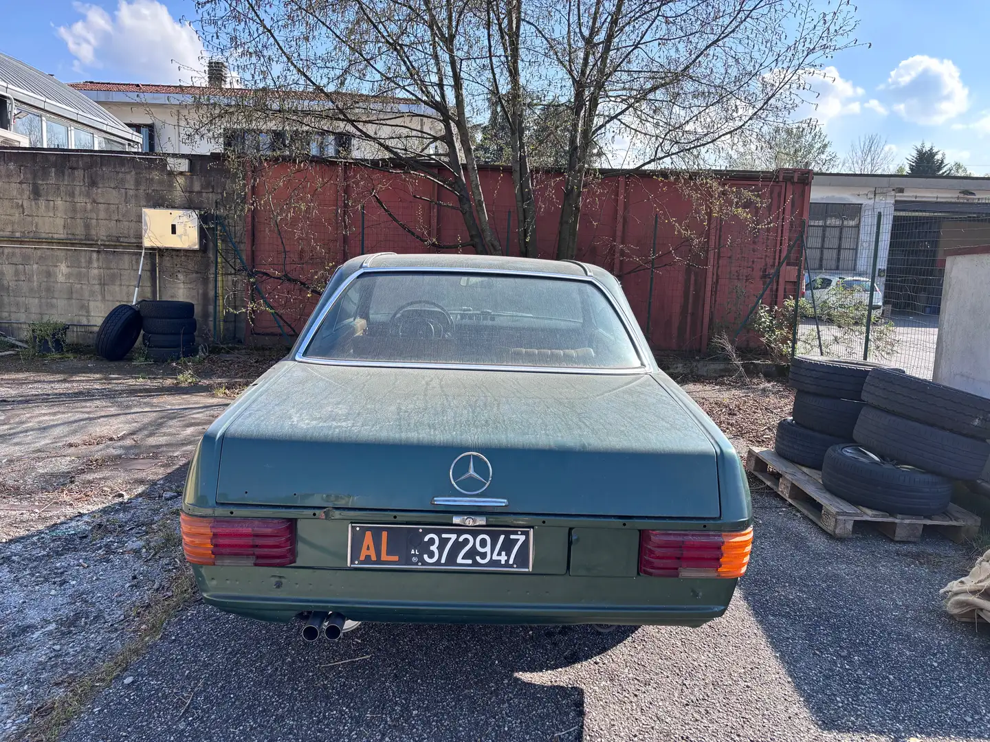Mercedes-Benz W 114/115 Strich-Acht 250 ce Grün - 2
