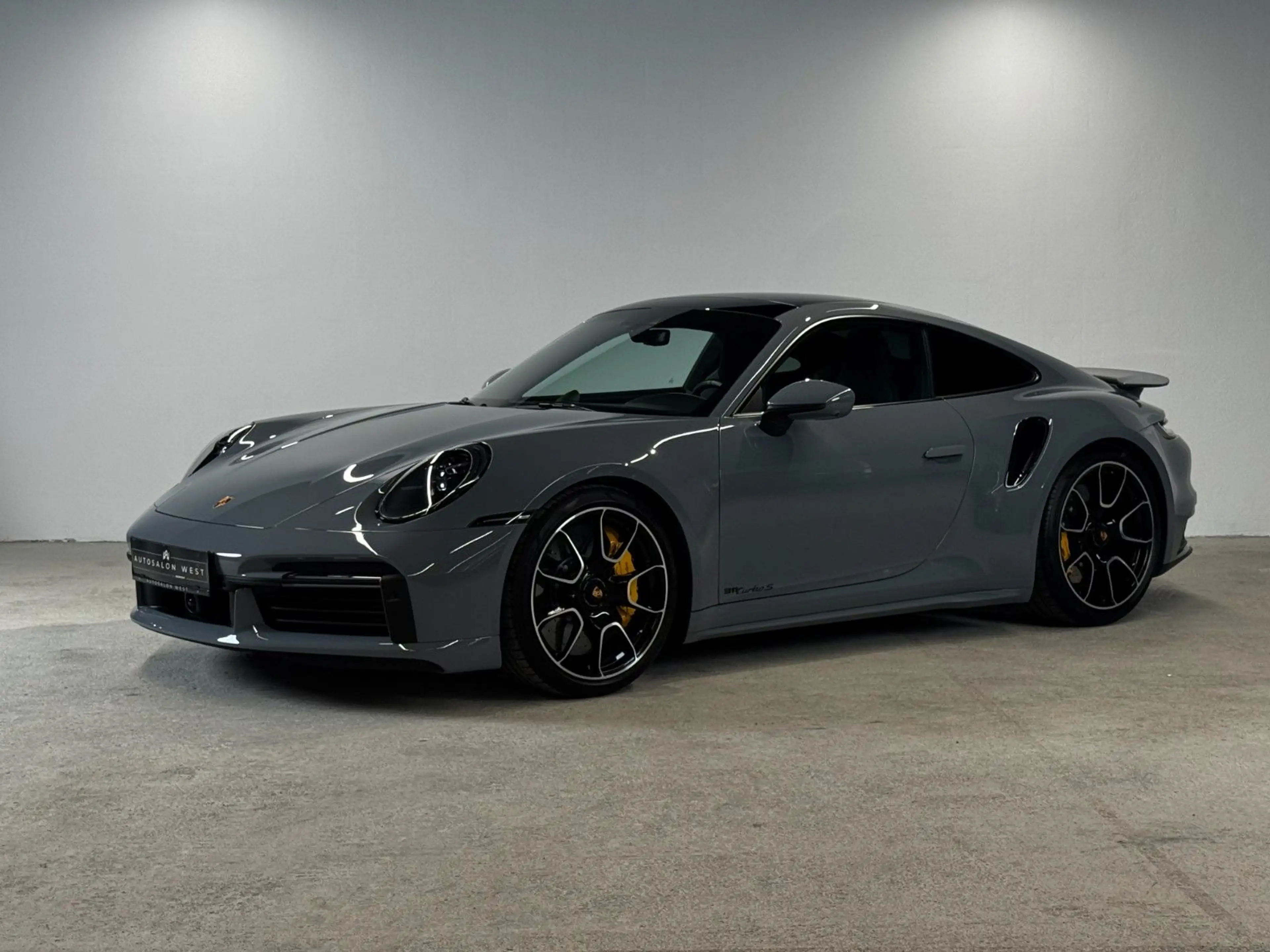 Porsche 911 /992 Turbo S Coupé — photo 2