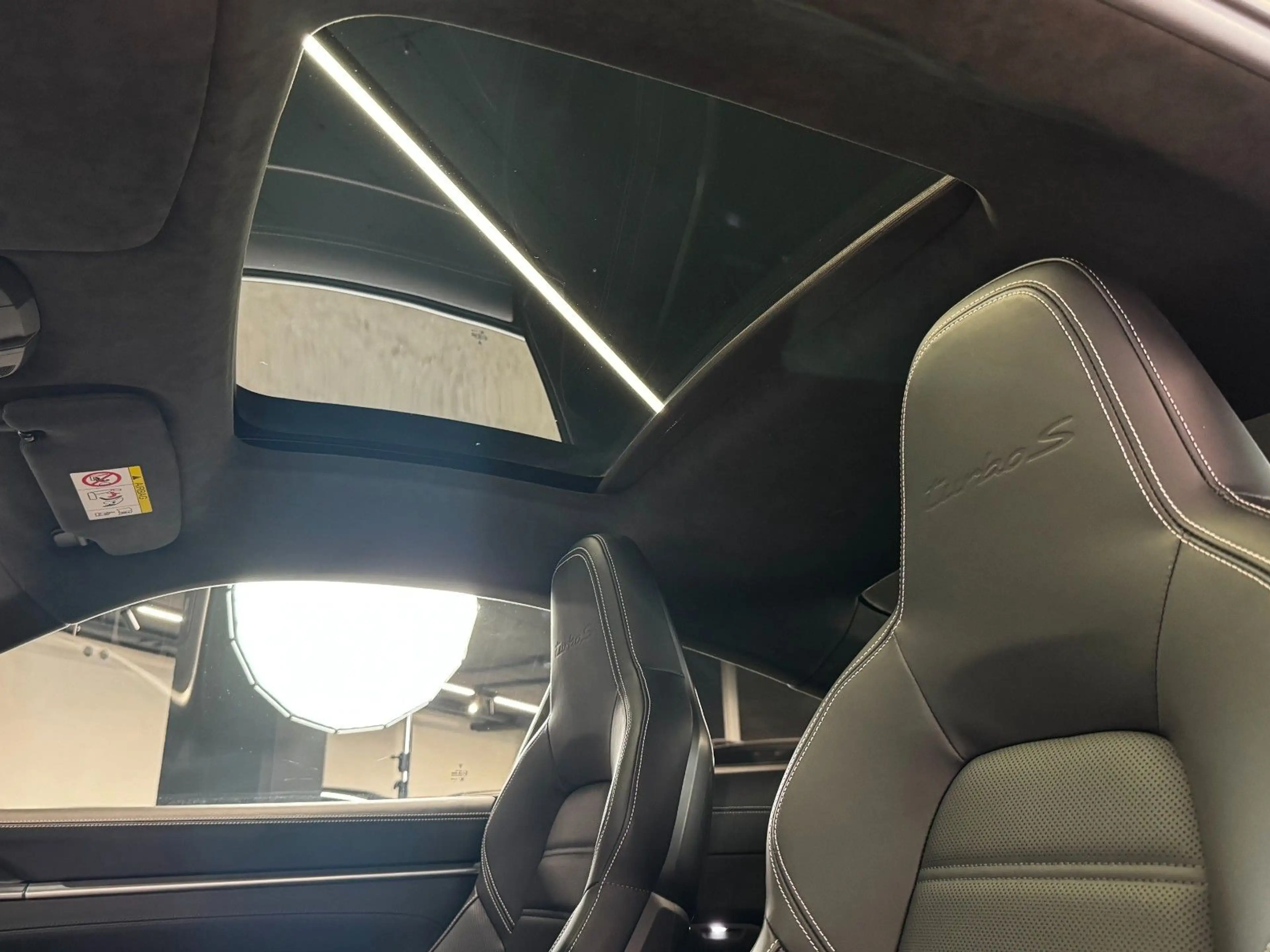 Porsche 911 /992 Turbo S Coupé — photo 13