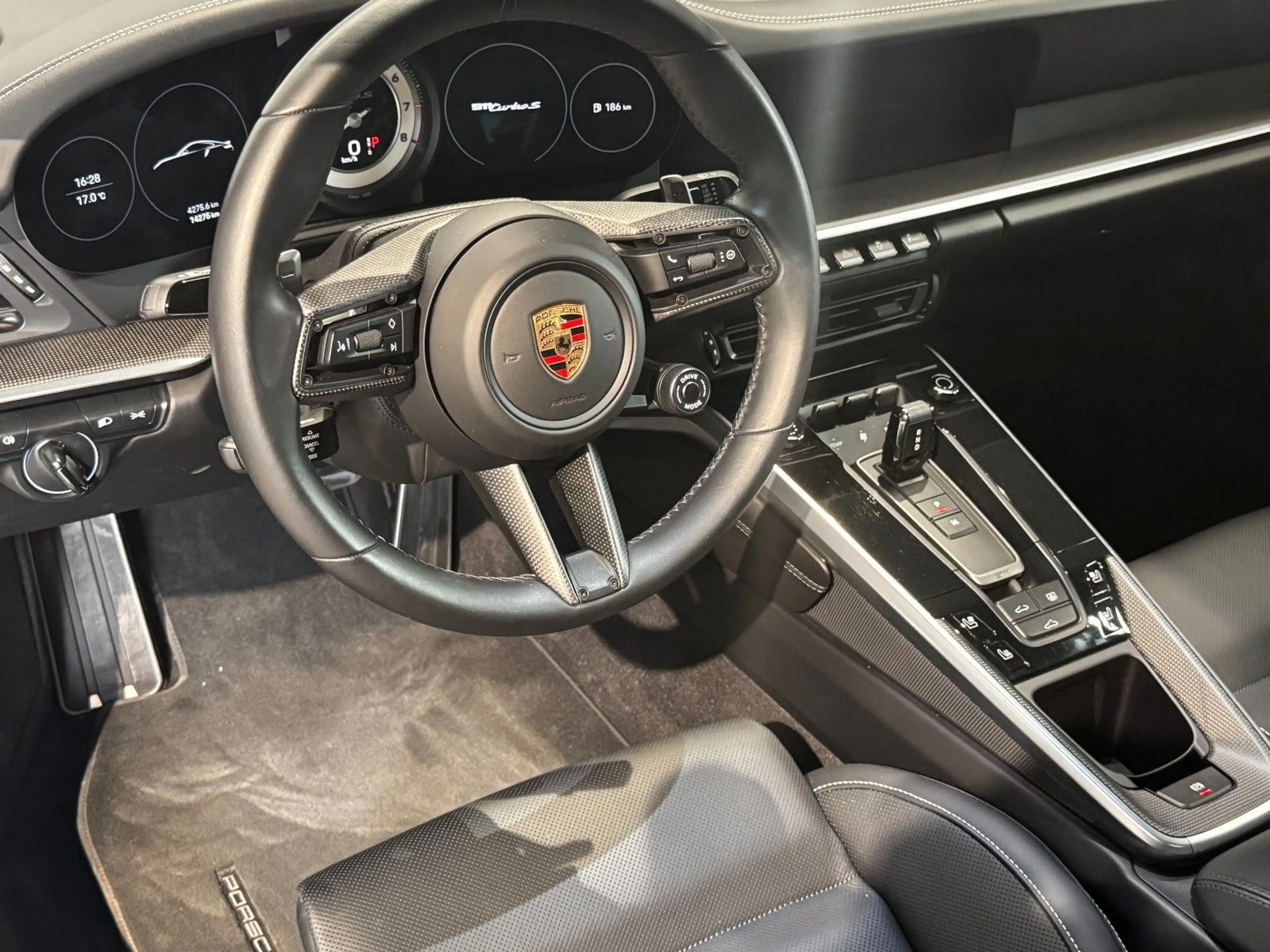 Porsche 911 /992 Turbo S Coupé — photo 12