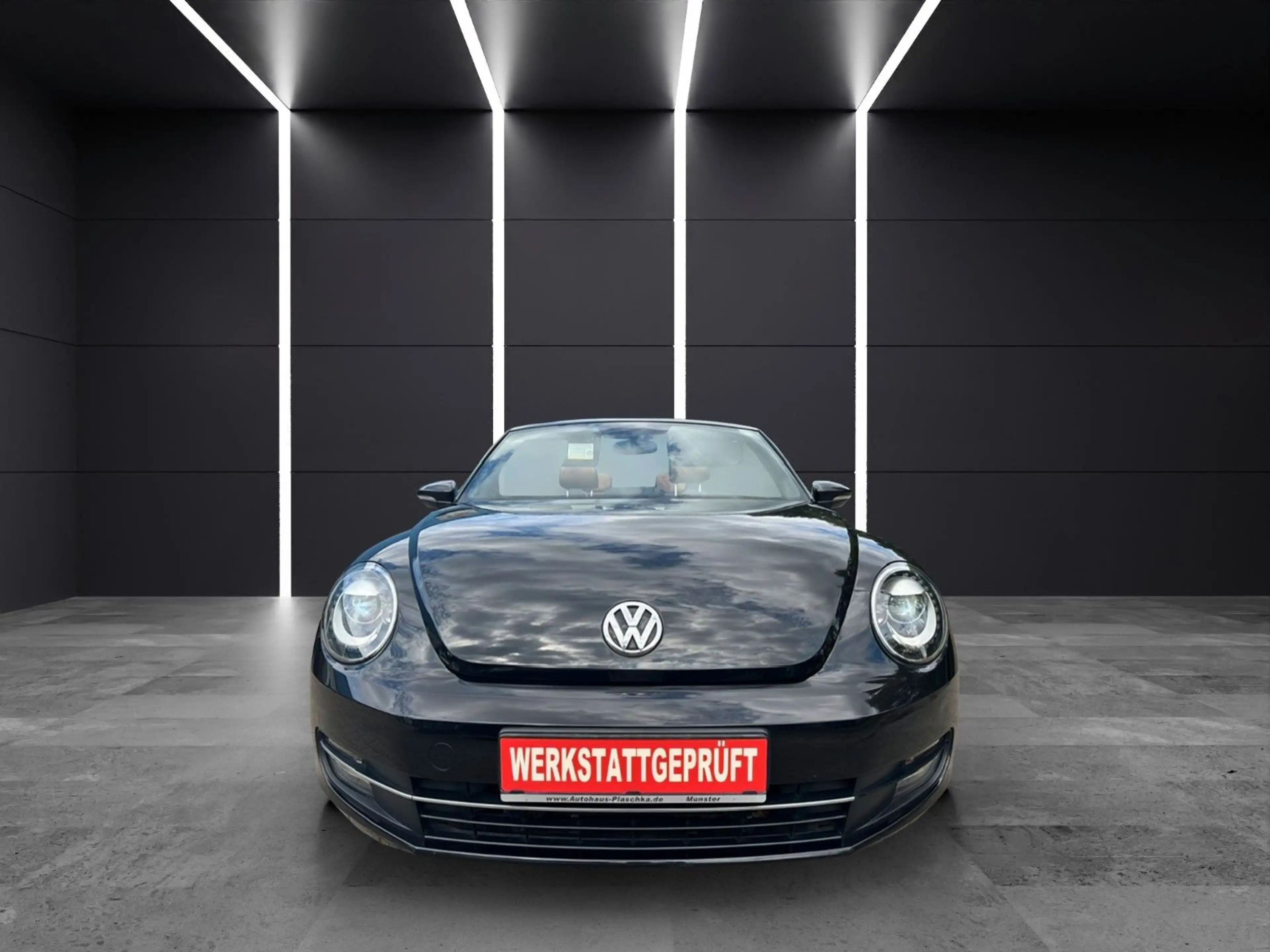 Volkswagen Beetle Cabriolet Exclusive Design/Voll Leder/1HD — photo 5