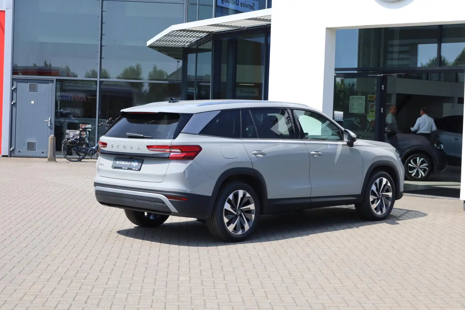 Skoda Kodiaq 1.5 TSI Business Edition 110KW/150PK DSG eTSI, MHE Grijs - 2