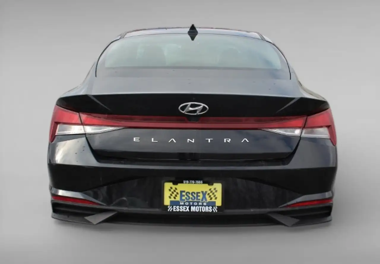 Hyundai ELANTRA снимка Hyundai ELANTRA