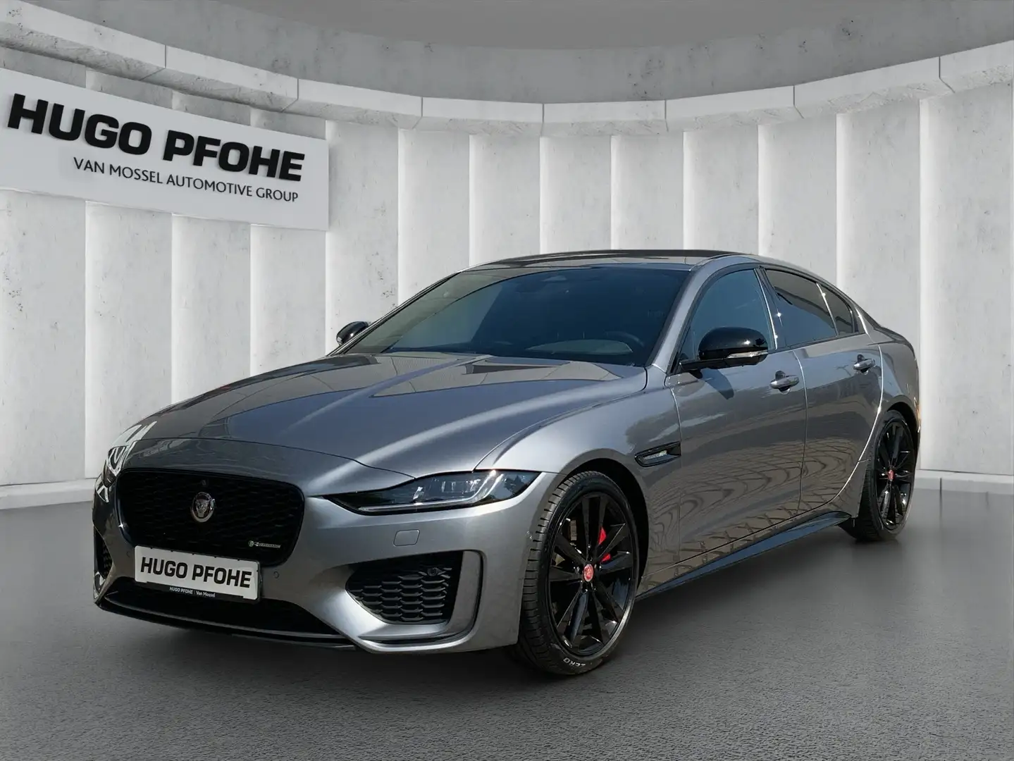 Jaguar XE D200 R-Dynamic Black Gris - 1