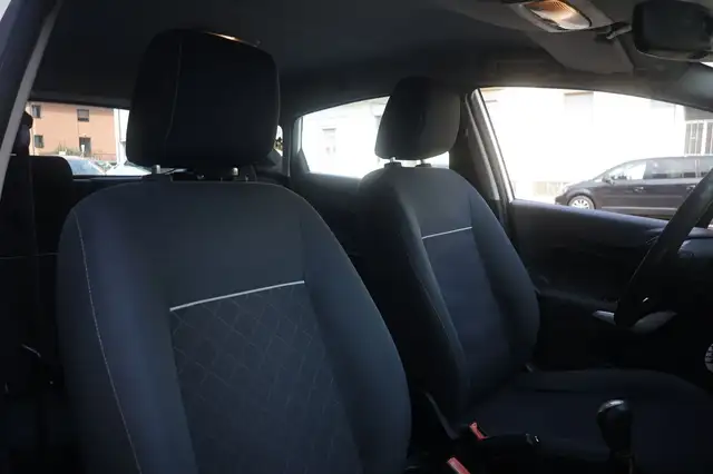 Ford Fiesta view 6