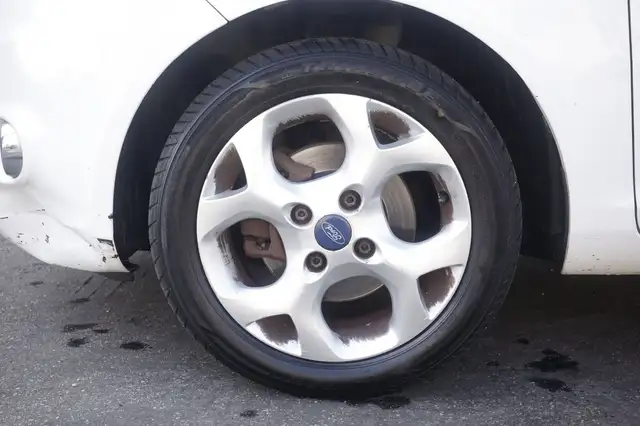 Ford Fiesta view 5