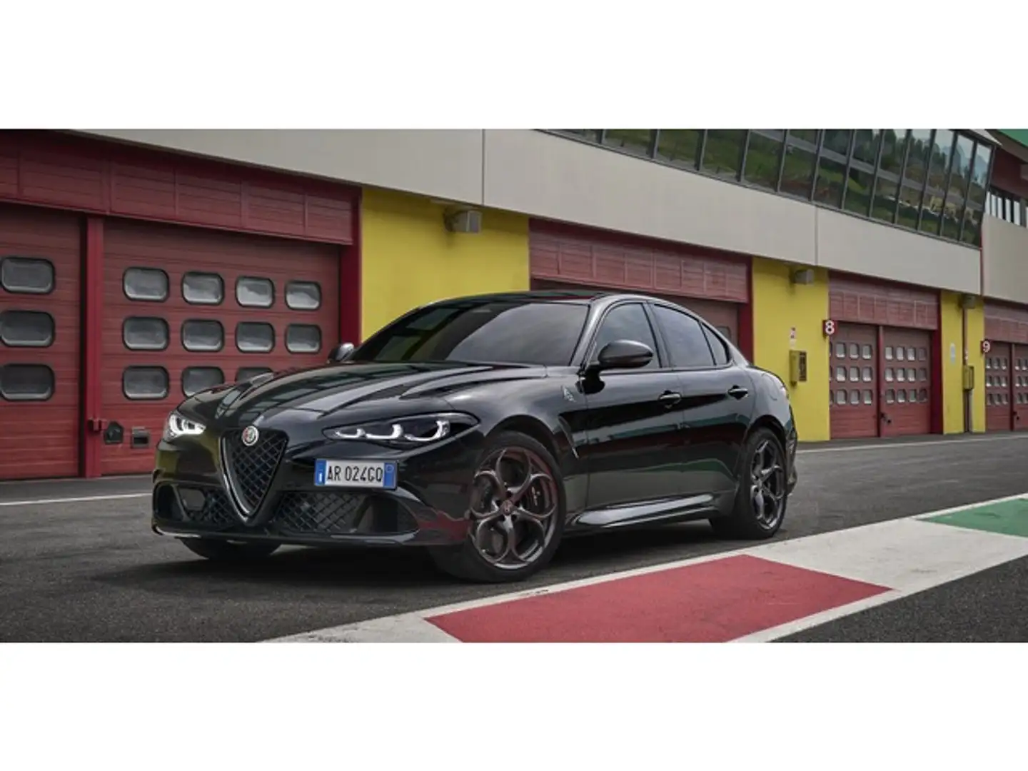 Alfa Romeo Giulia 2.9 Quadrifoglio Aut. 520 RWD Negro - 1