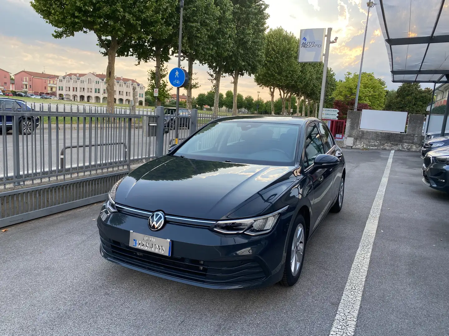 Volkswagen Golf Golf 1.0 etsi evo Life 110cv dsg Grijs - 2