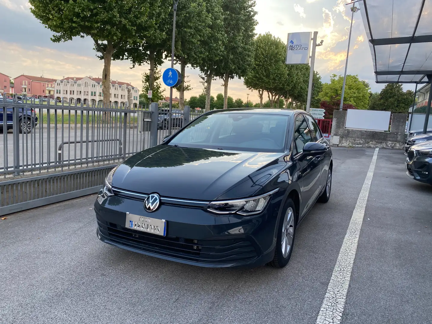 Volkswagen Golf Golf 1.0 etsi evo Life 110cv dsg Grijs - 1