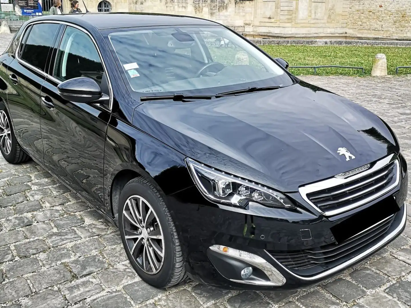 Peugeot 308 1.6 BlueHDi 120ch S Noir - 1