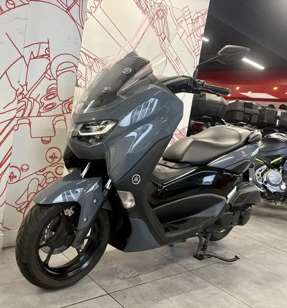 Yamaha NMAX Gris - 2