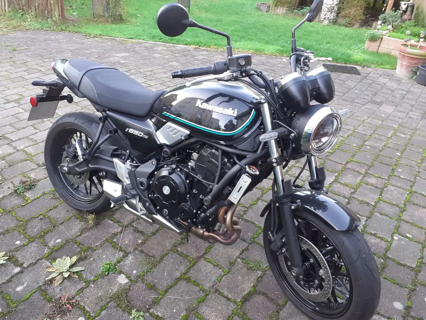 Kawasaki Z 650 RS Fekete - 2