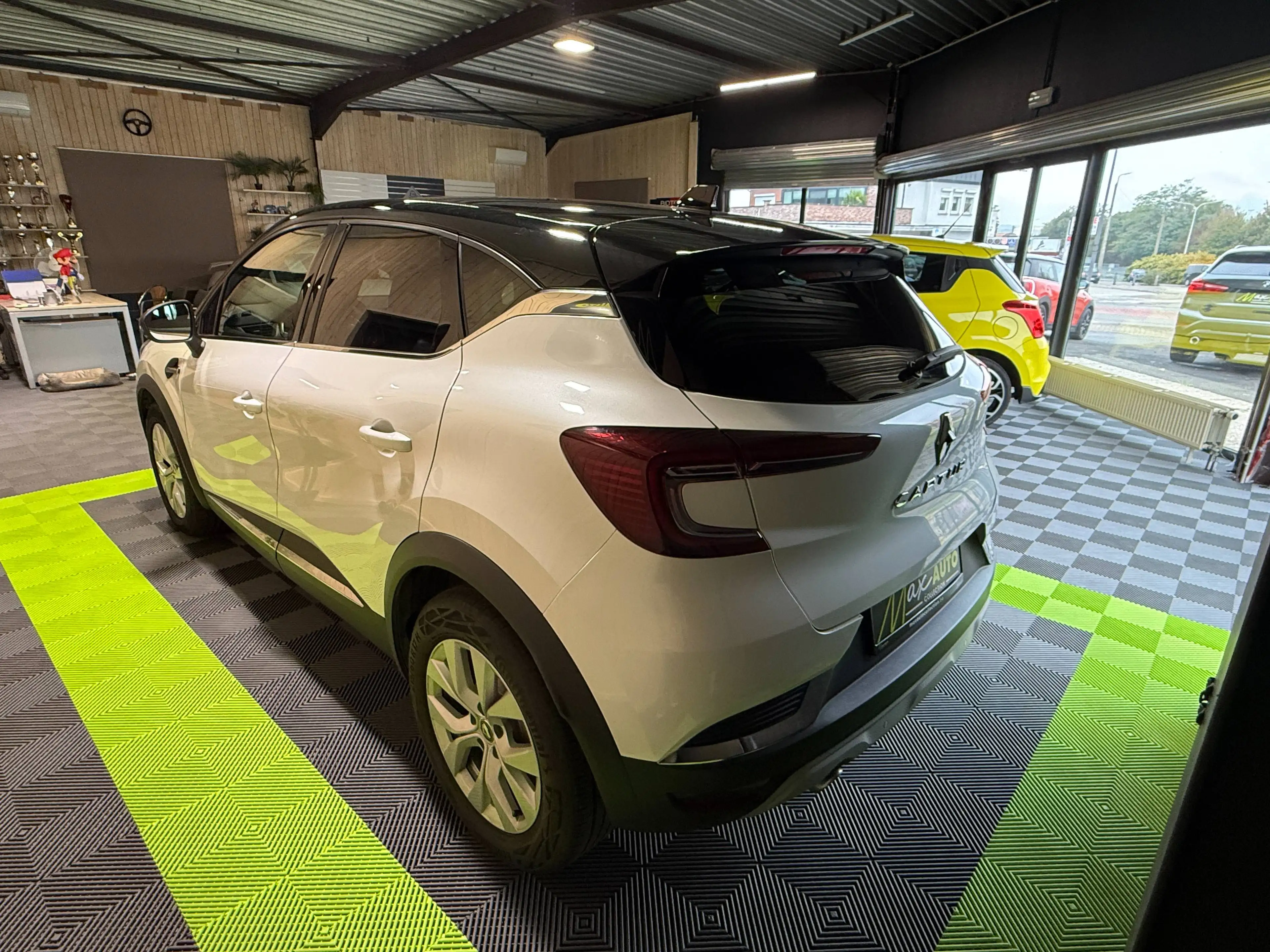 Renault Captur Captur 1.3 Intens Garantie 12 mois — photo 4
