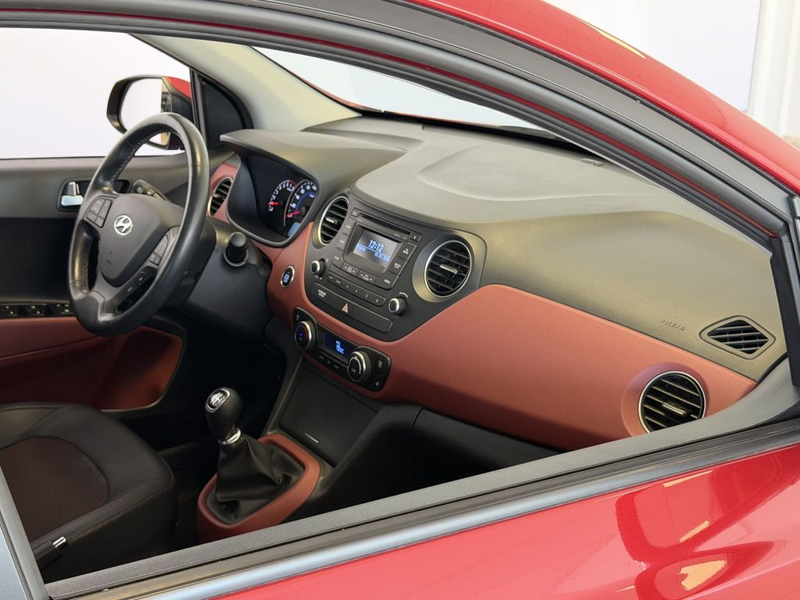 Hyundai i10 1.2 Style + Schiebedach + PDC + Winterräder — photo 14