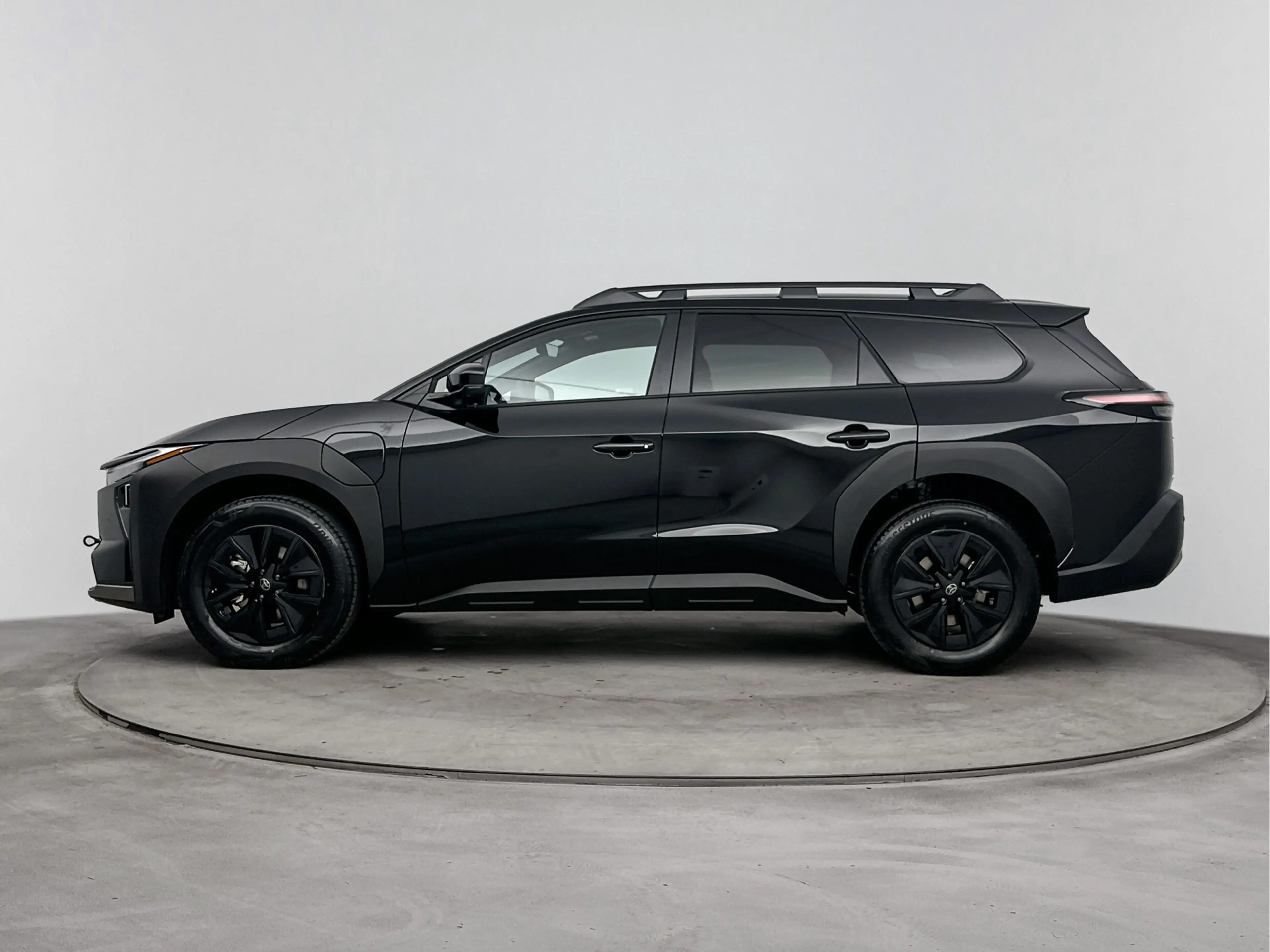 Toyota bZ4X Touring Dynamic Limited Edition 75 kWh | Apple Car — photo 2