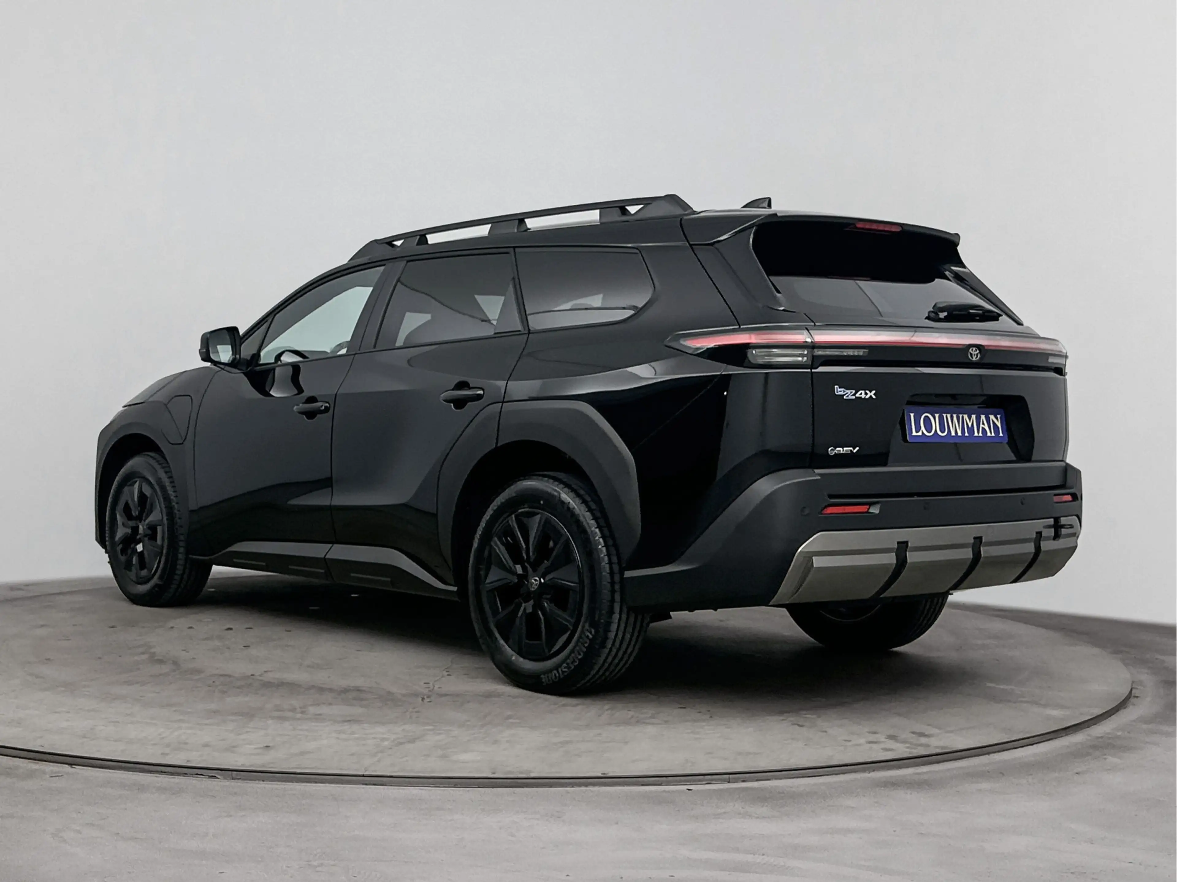 Toyota bZ4X Touring Dynamic Limited Edition 75 kWh | Apple Car — photo 3