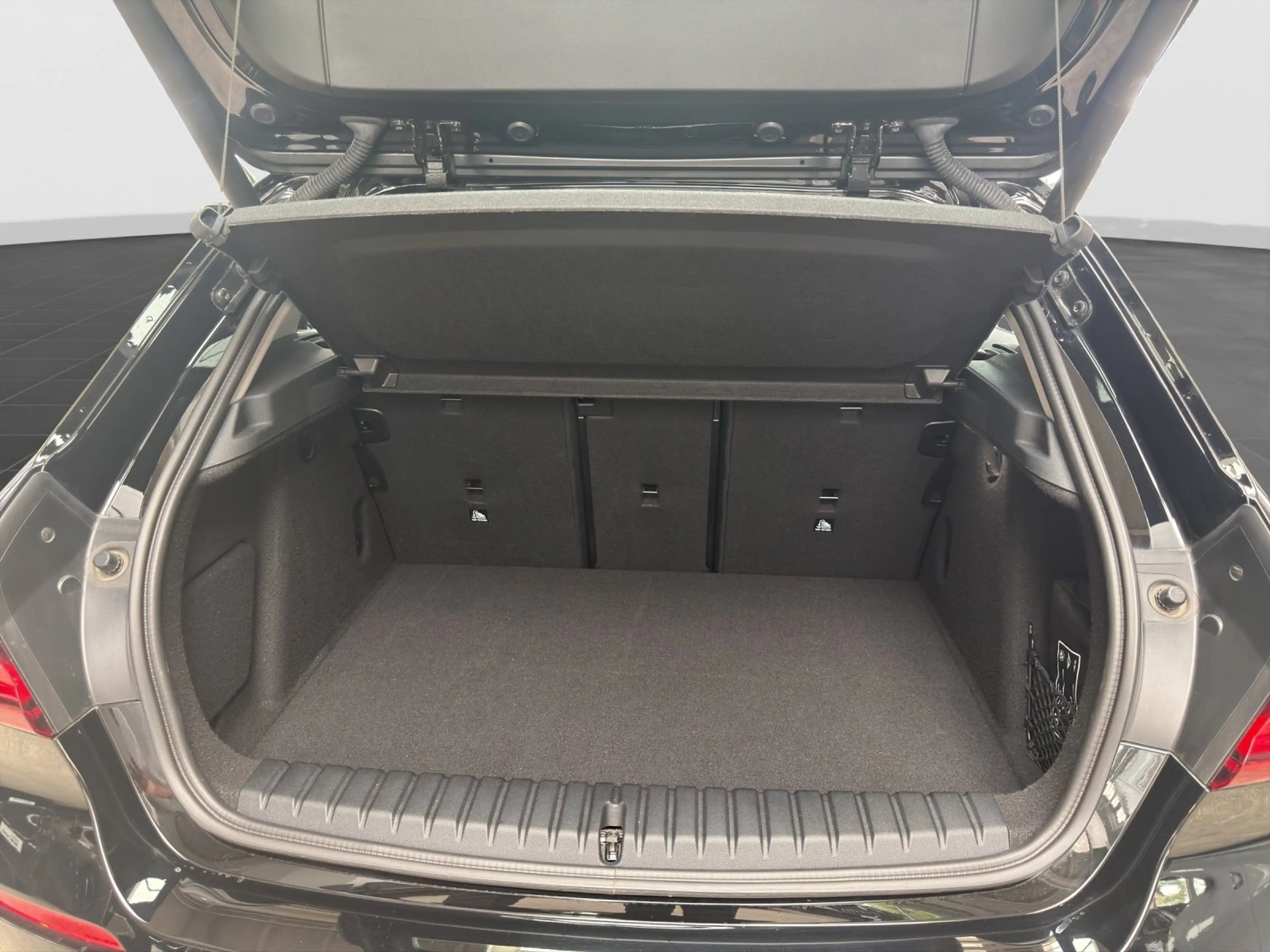 BMW 118 i Modell Advantage/ LCP — photo 14