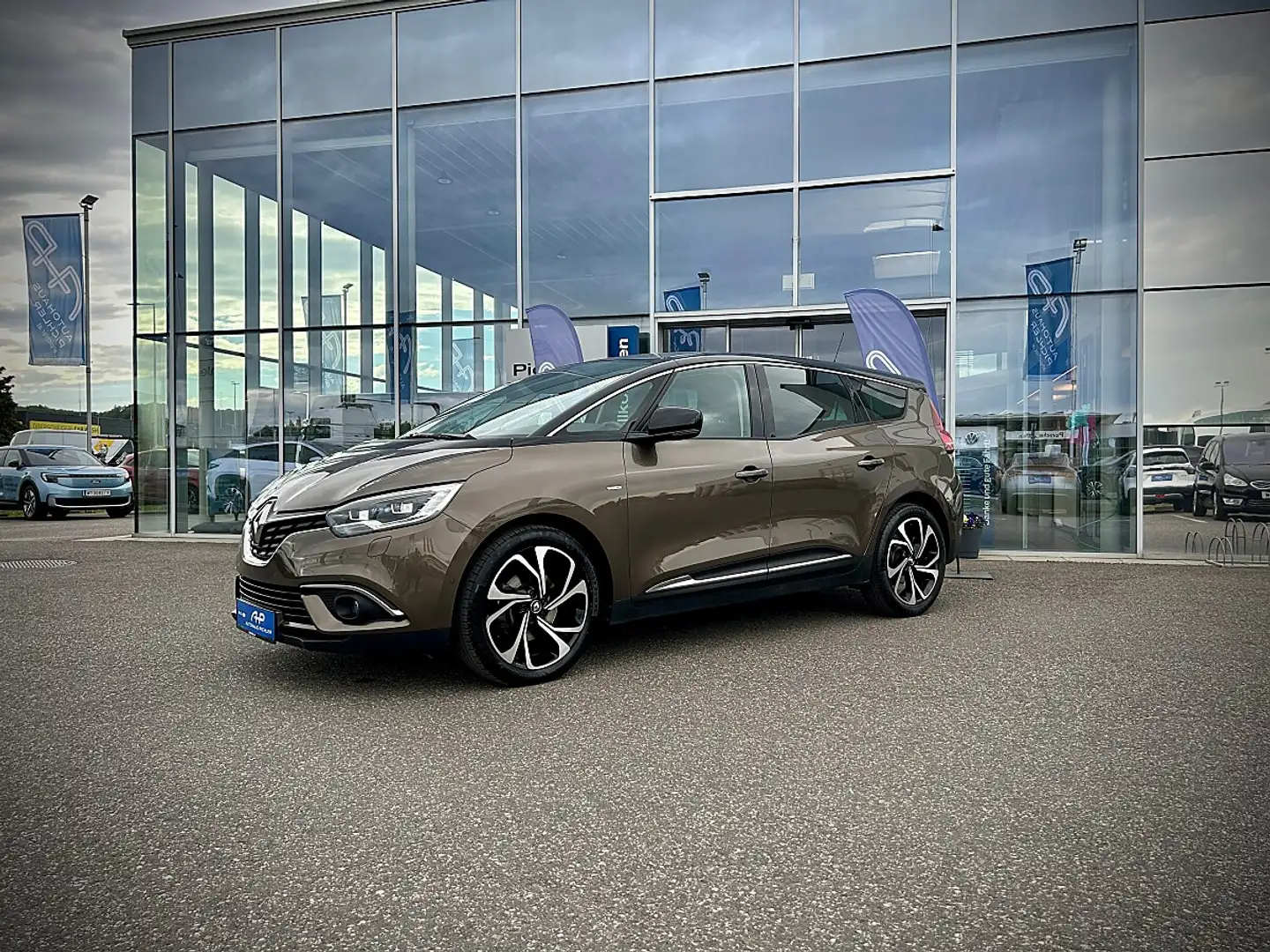 Renault Grand Scenic Grand Scénic BOSE TCe 140PS Aut. - ACC / AHK / ... Braun - 2
