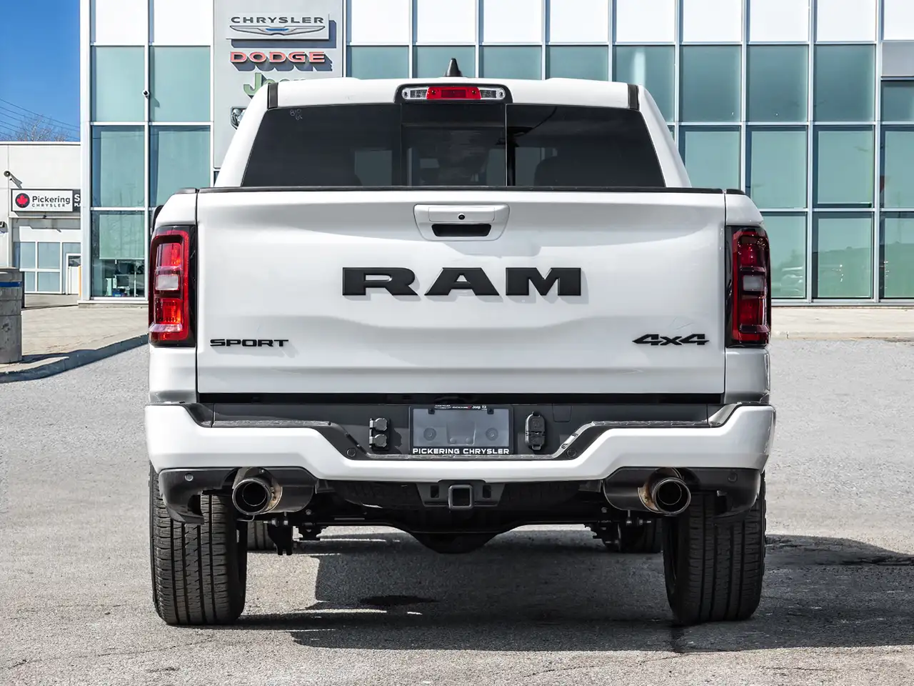 RAM 1500 снимка RAM 1500
