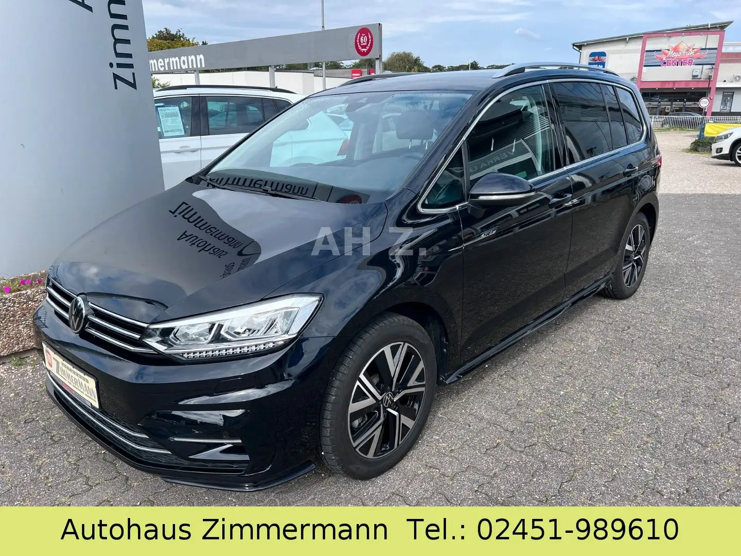 Volkswagen Touran Highline R-Line AHK+7-Si+KAM+NAV+CarPlay Schwarz - 1