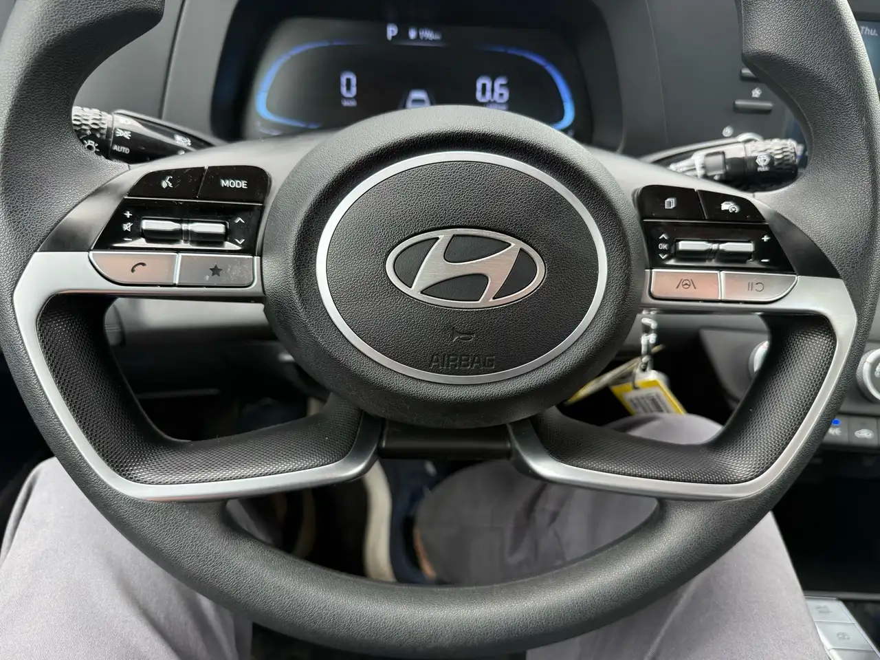 Hyundai ELANTRA fotografie Hyundai ELANTRA