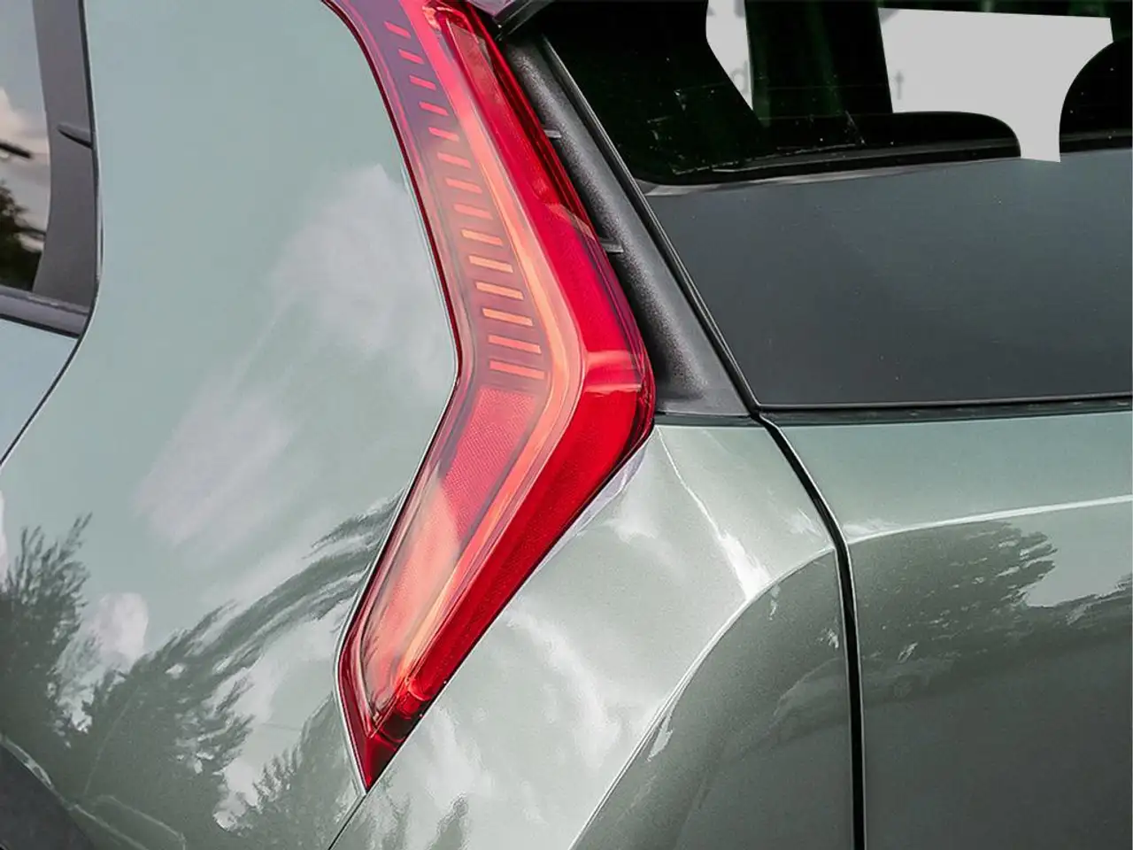 Kia Niro снимка Kia Niro