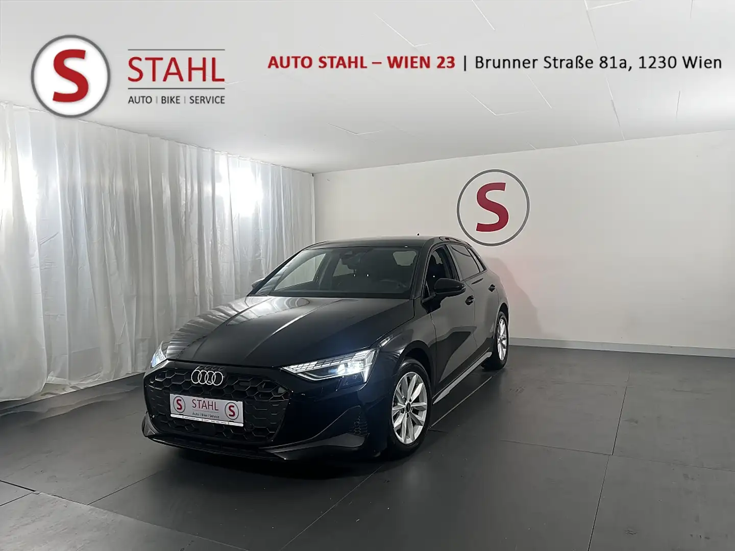 Audi A3 SB 30 TFSI Schwarz - 1