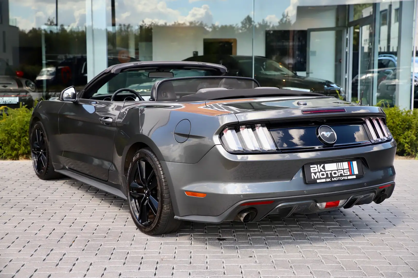 Ford Mustang Cabrio 2.3EcoBoost /MANUAL/CAMERA/CARPLAY/LEDER... Gris - 2