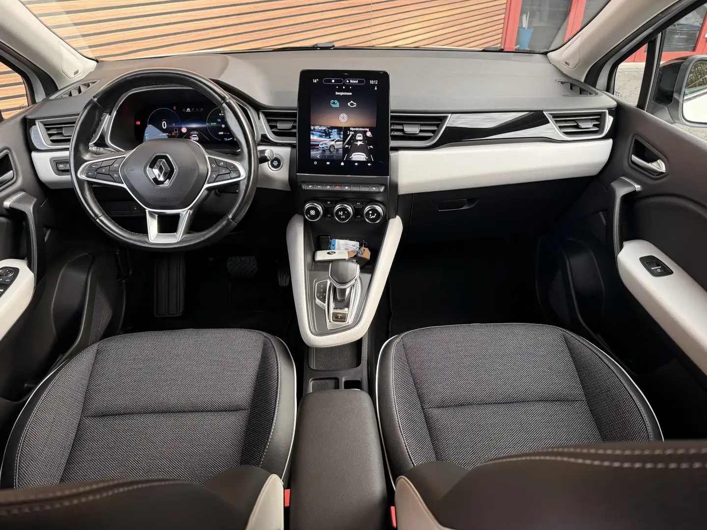 Renault Captur 1.6 E-Tech Plug-in Hybrid 160 Edition One Trekhaak Blanc - 2
