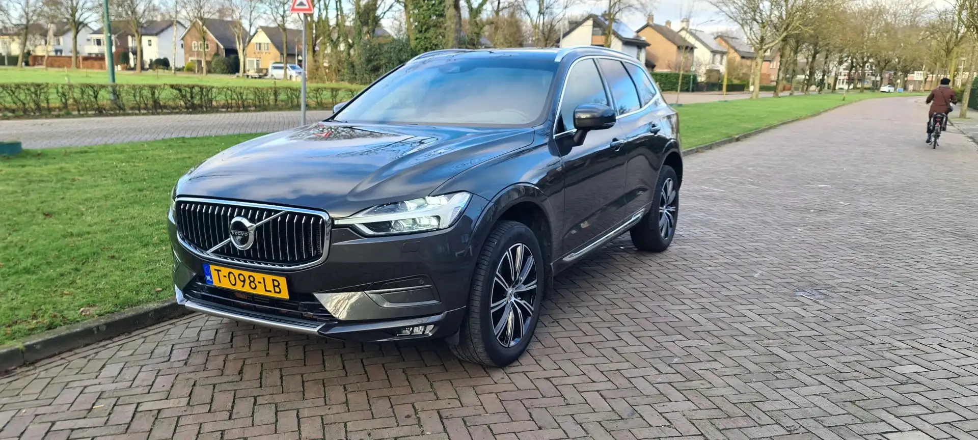Volvo XC60 XC60 2.0 T6 AWD Inscr. Polestar 326PK Luchtvering Grey - 1