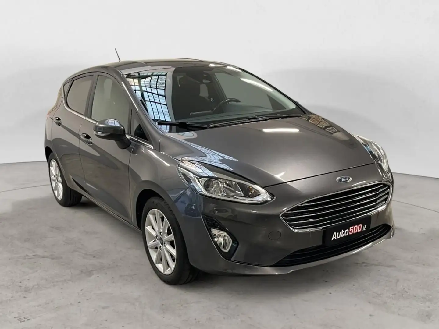Ford Fiesta 1.1 85 CV 5 porte Titanium Grau - 2