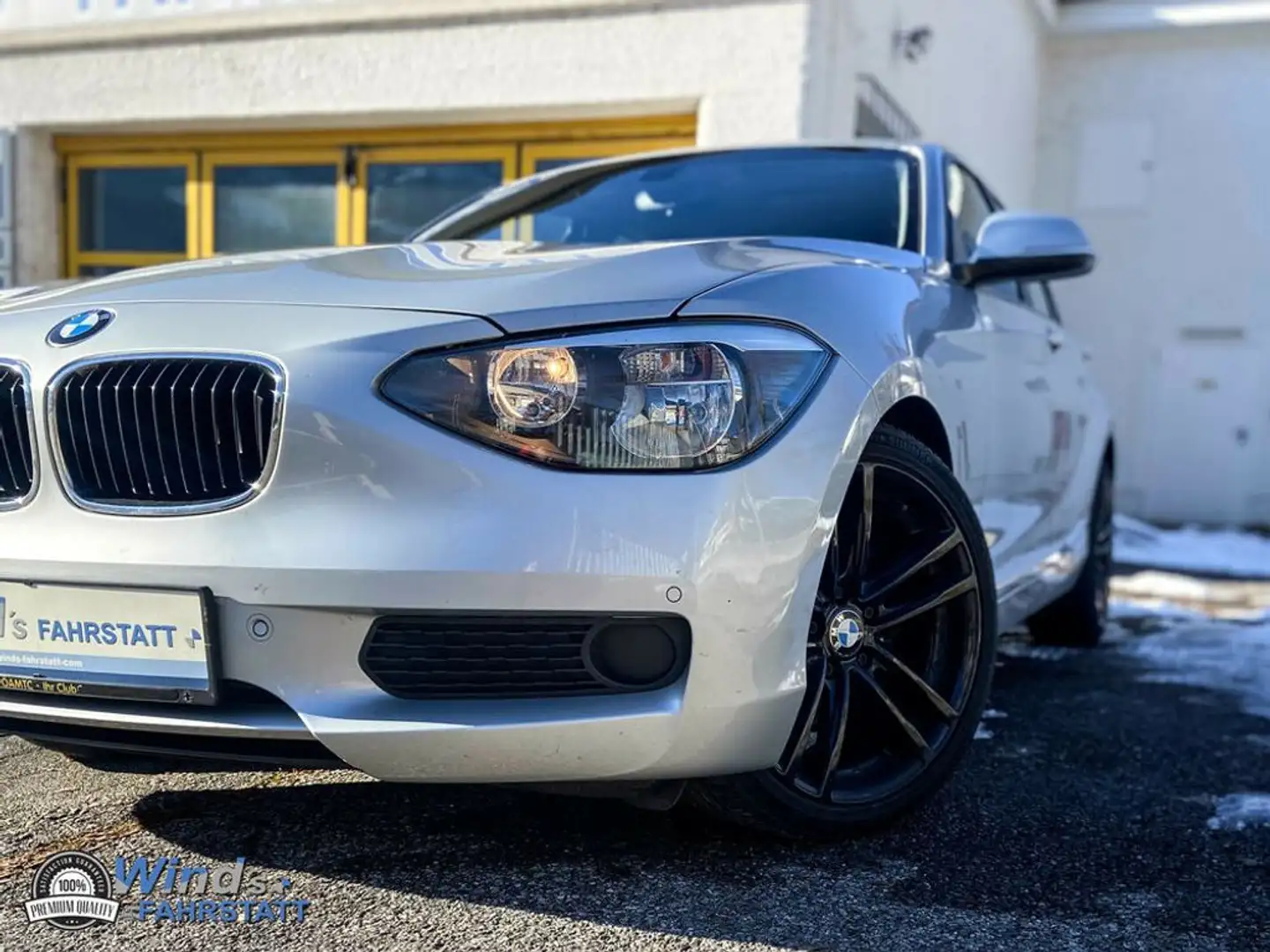 BMW 116 d, Navi, Sitzheizung, Freisprech.- Gümüş rengi - 2