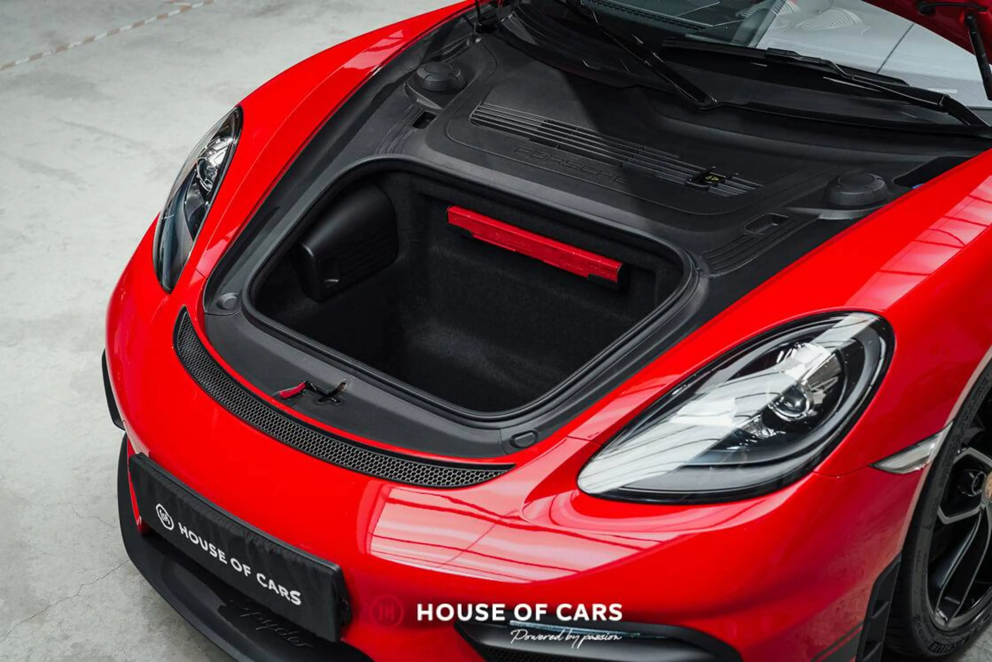 Porsche 718 Spyder PDK - Guards red - 1st paint / PPF — photo 12