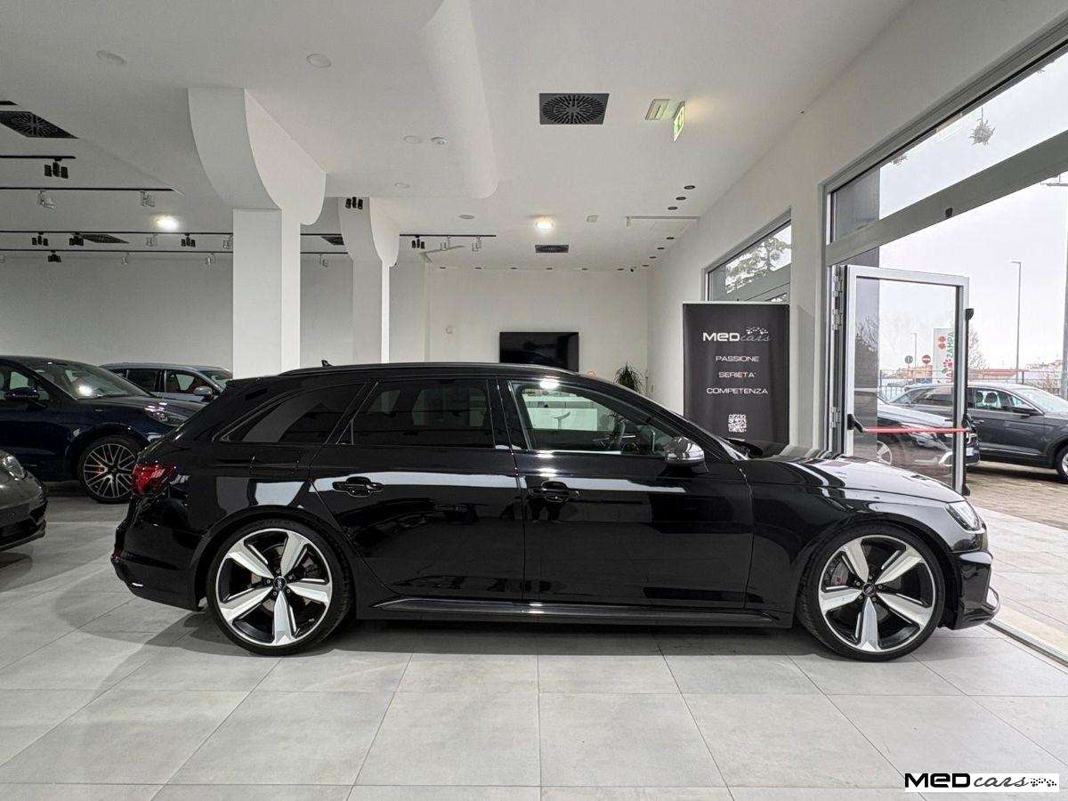 Audi RS4