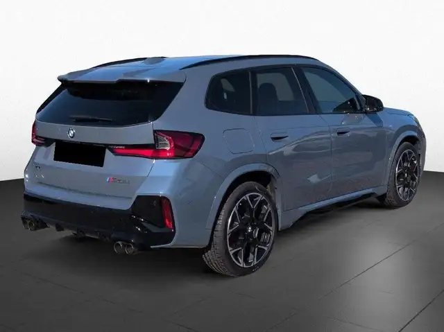 BMW X1 view 3