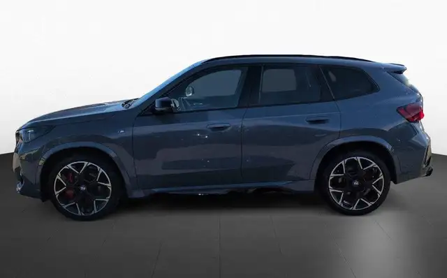 BMW X1 view 4