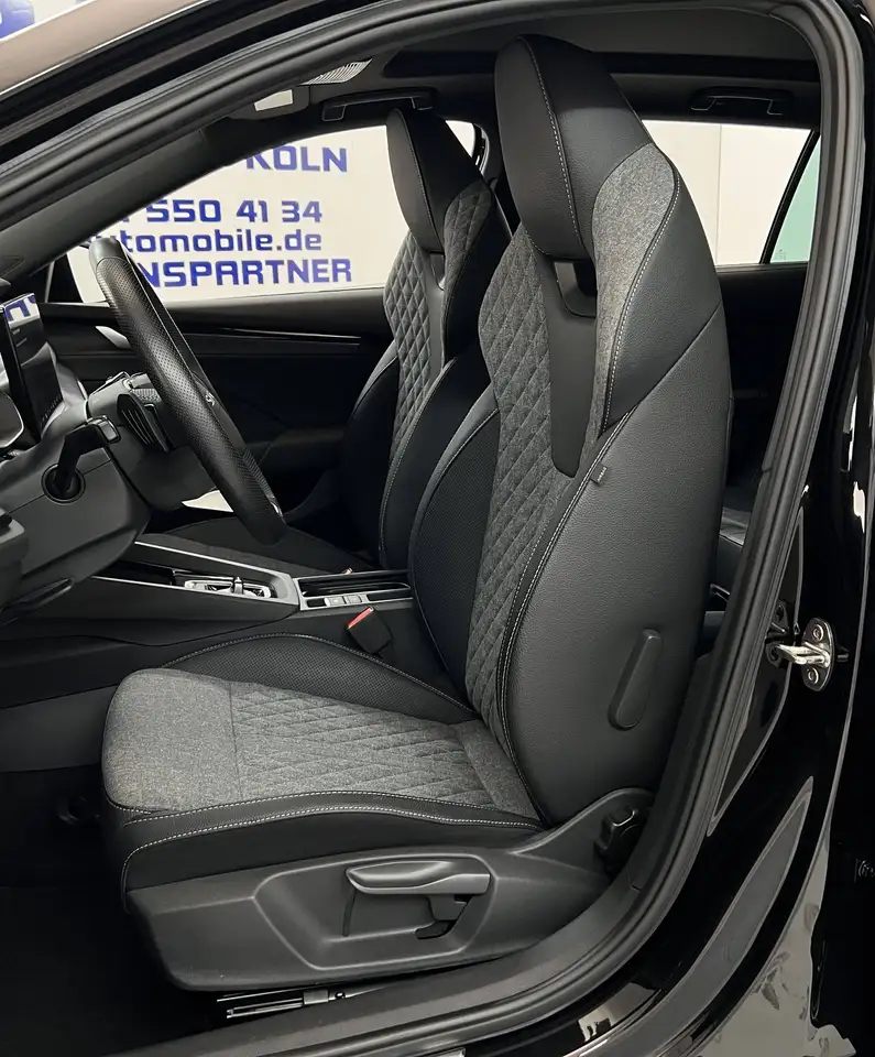 Skoda Octavia COMBI 2.0 TSI SPORTLINE 4x4 204 PS PANORAMA-SCHIEBEDACH HEAD-UP NAVIGATIONSSYSTEM RÜCKFAHRKAMERA WINTER-PAKET Euro 6e, миниатюра 17