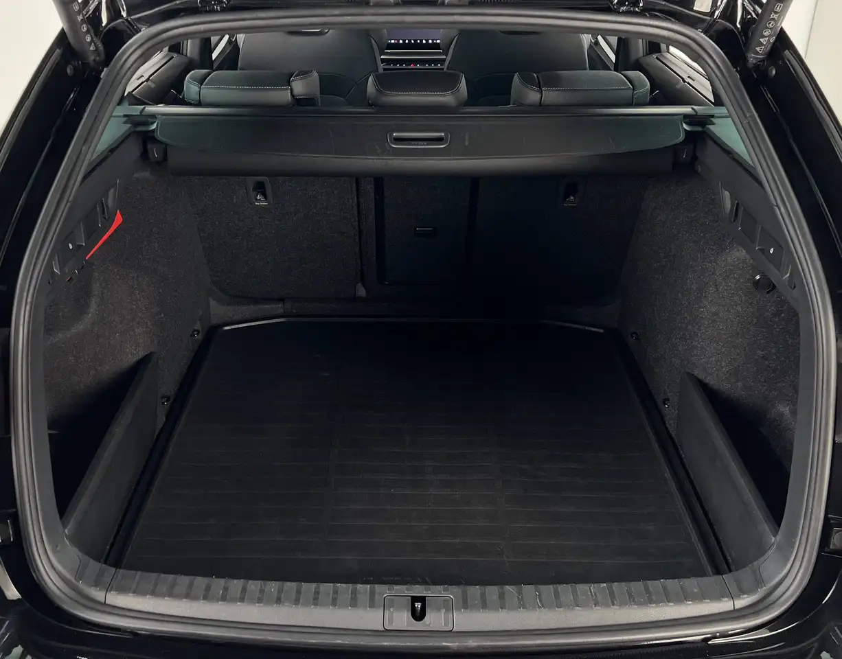 Skoda Octavia COMBI 2.0 TSI SPORTLINE 4x4 204 PS PANORAMA-SCHIEBEDACH HEAD-UP NAVIGATIONSSYSTEM RÜCKFAHRKAMERA WINTER-PAKET Euro 6e, миниатюра 15